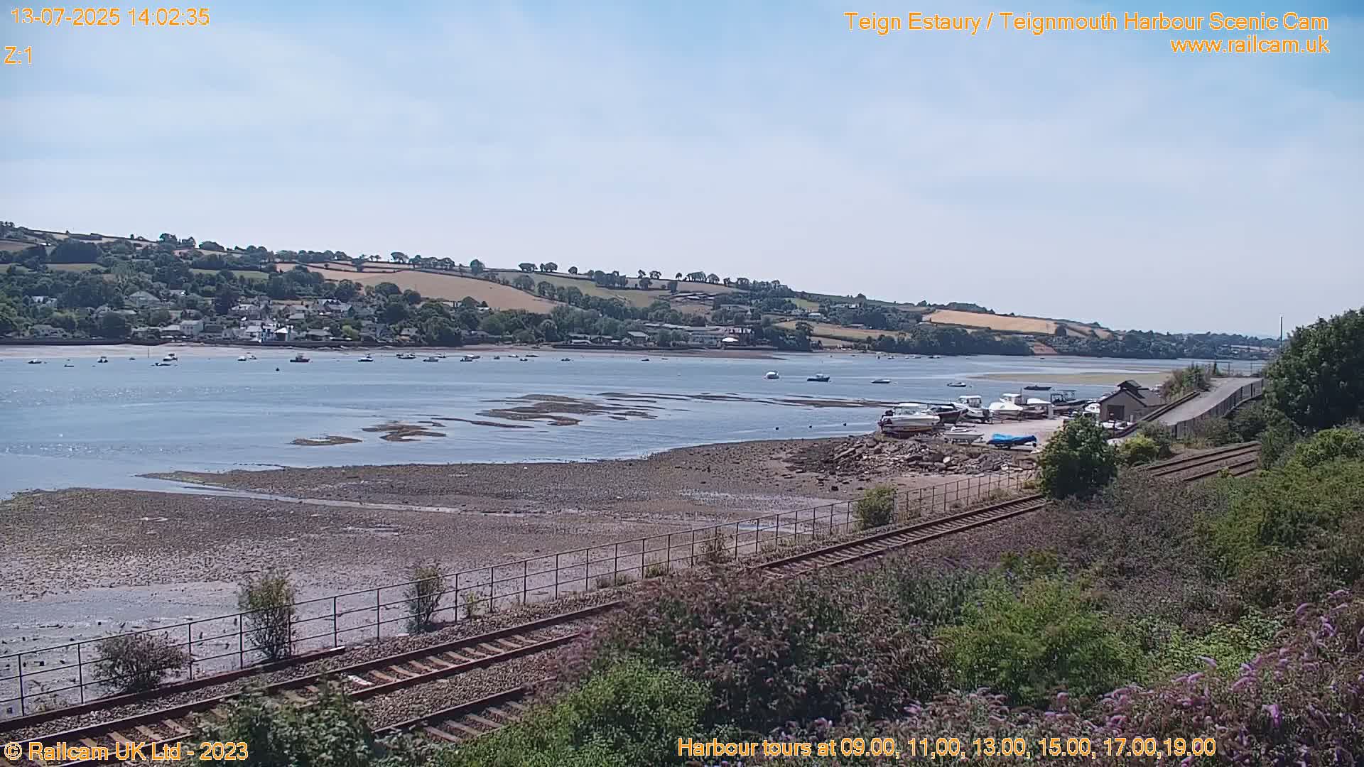 Teignmouth Harbour , Teign River & Shalton Village Live Cam - Teignbridge, Devon, South West, England, United Kingdom