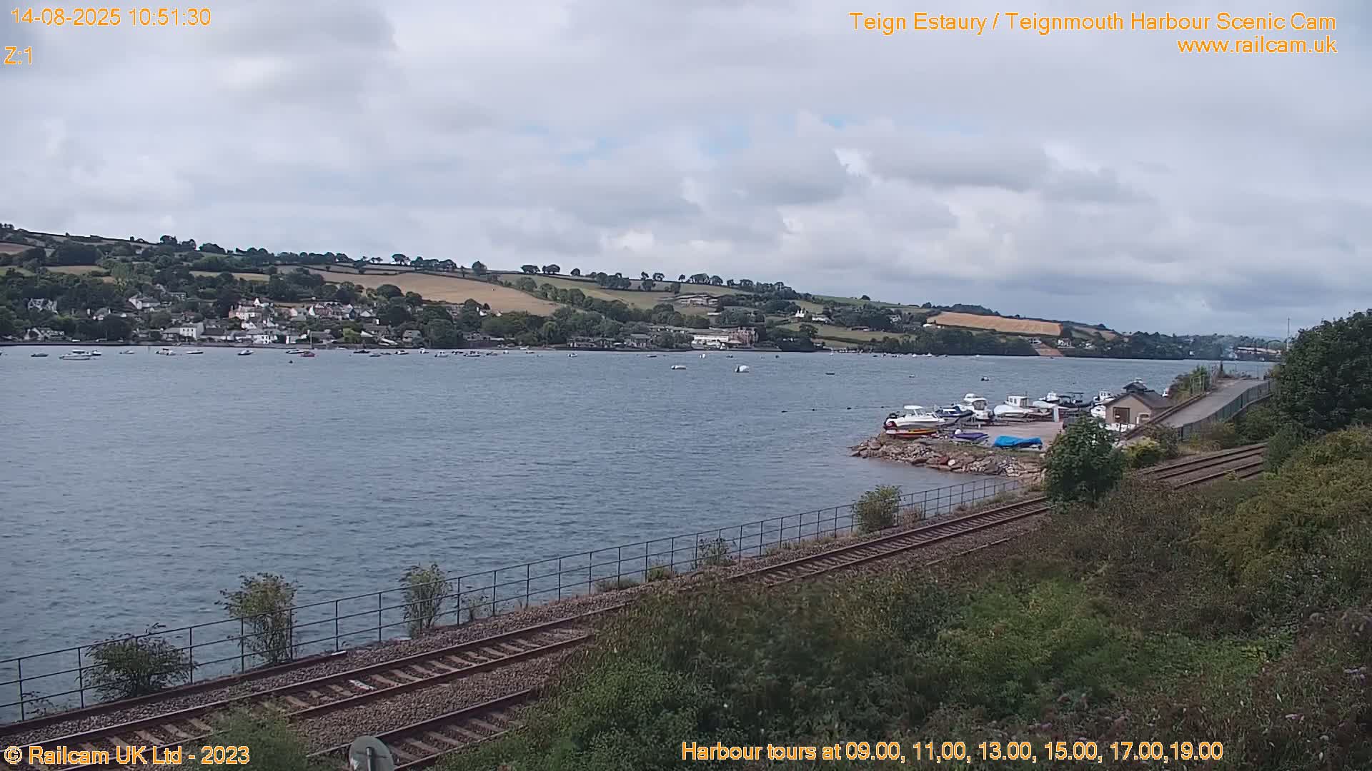 Teignmouth Harbour , Teign River & Shalton Village Live Cam - Teignbridge, Devon, South West, England, United Kingdom