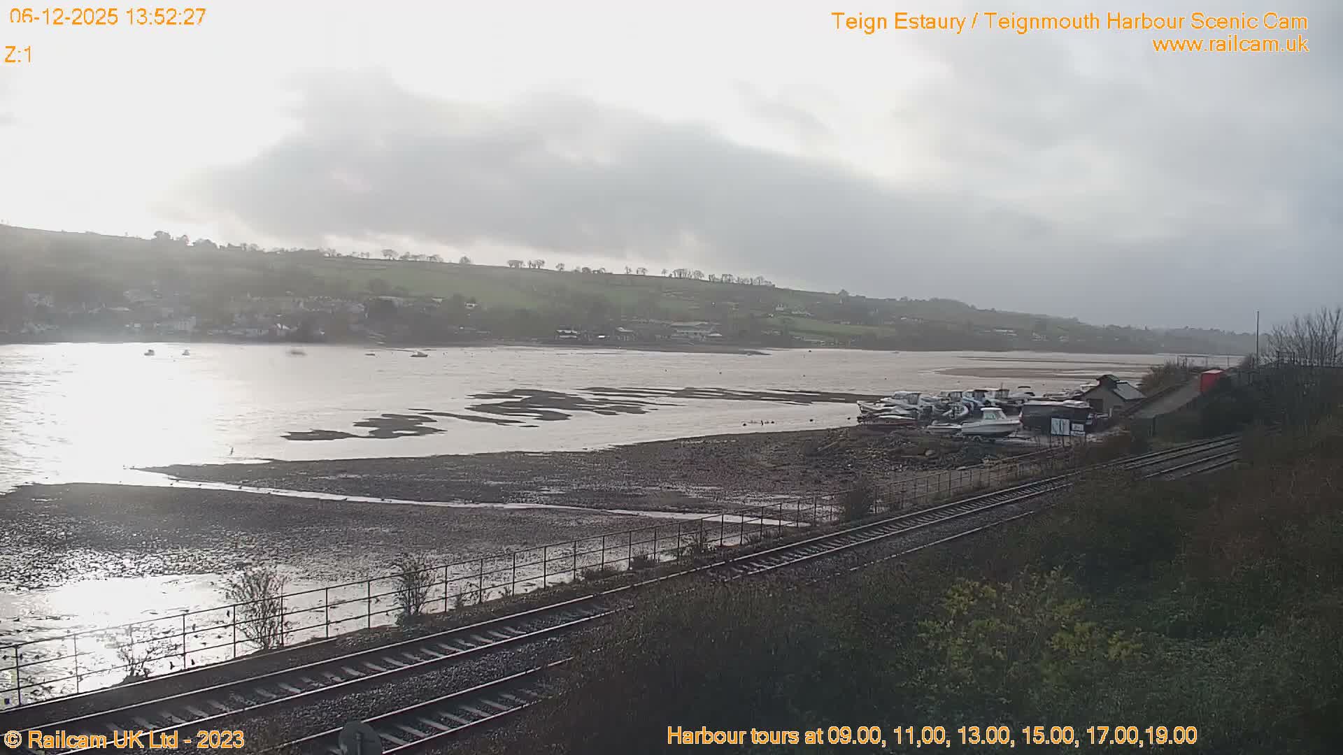 Teignmouth Harbour , Teign River & Shalton Village Live Cam - Teignbridge, Devon, South West, England, United Kingdom