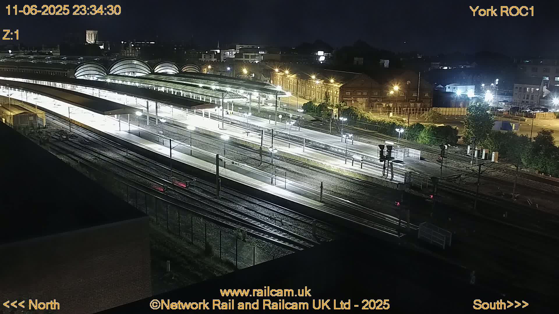 Yorkshire, York Railway Station & York City Live Cam   - York, North Yorkshire, Yorkshire and the Humber, England, United Kingdom