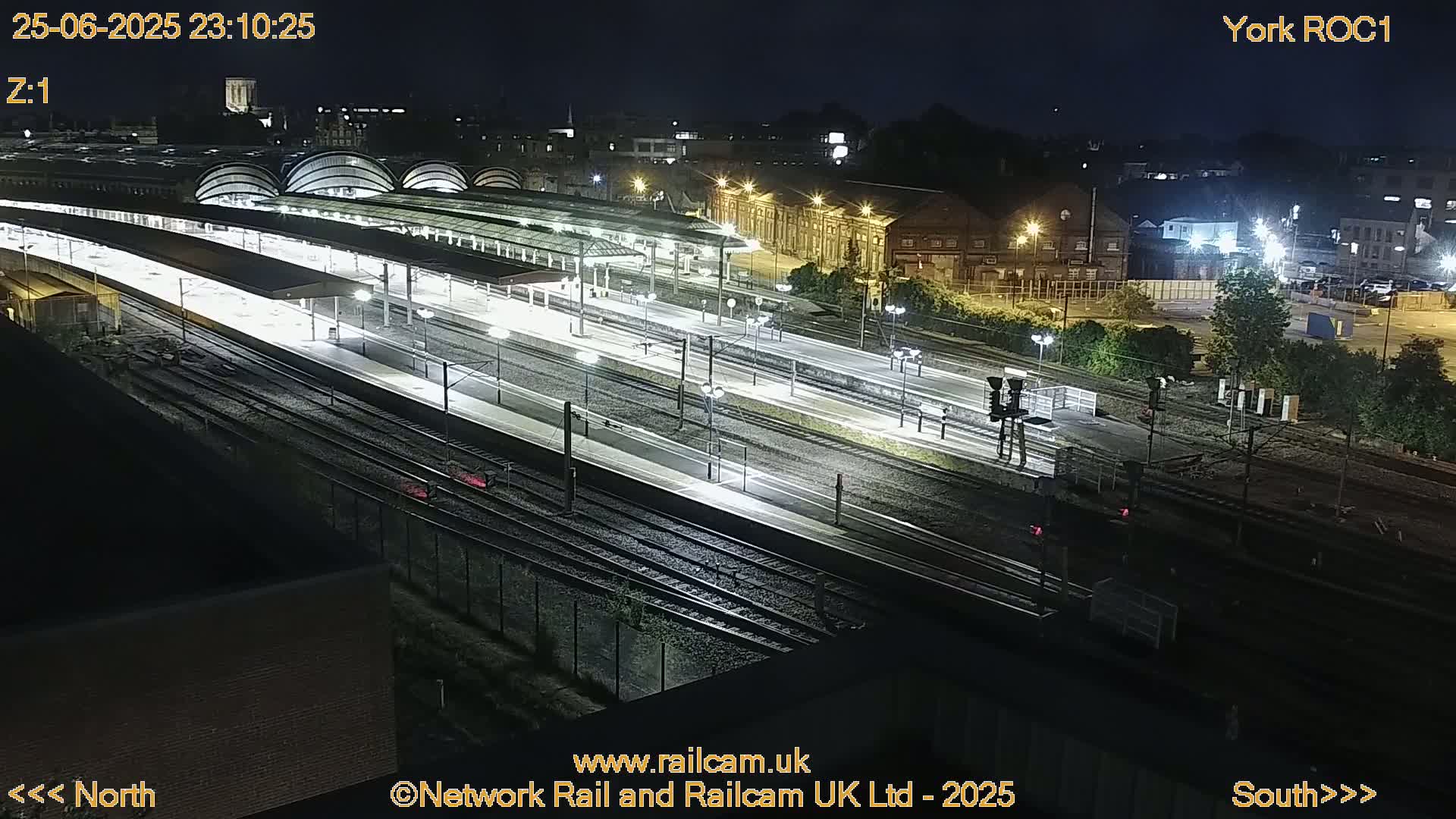 Yorkshire, York Railway Station & York City Live Cam   - York, North Yorkshire, Yorkshire and the Humber, England, United Kingdom
