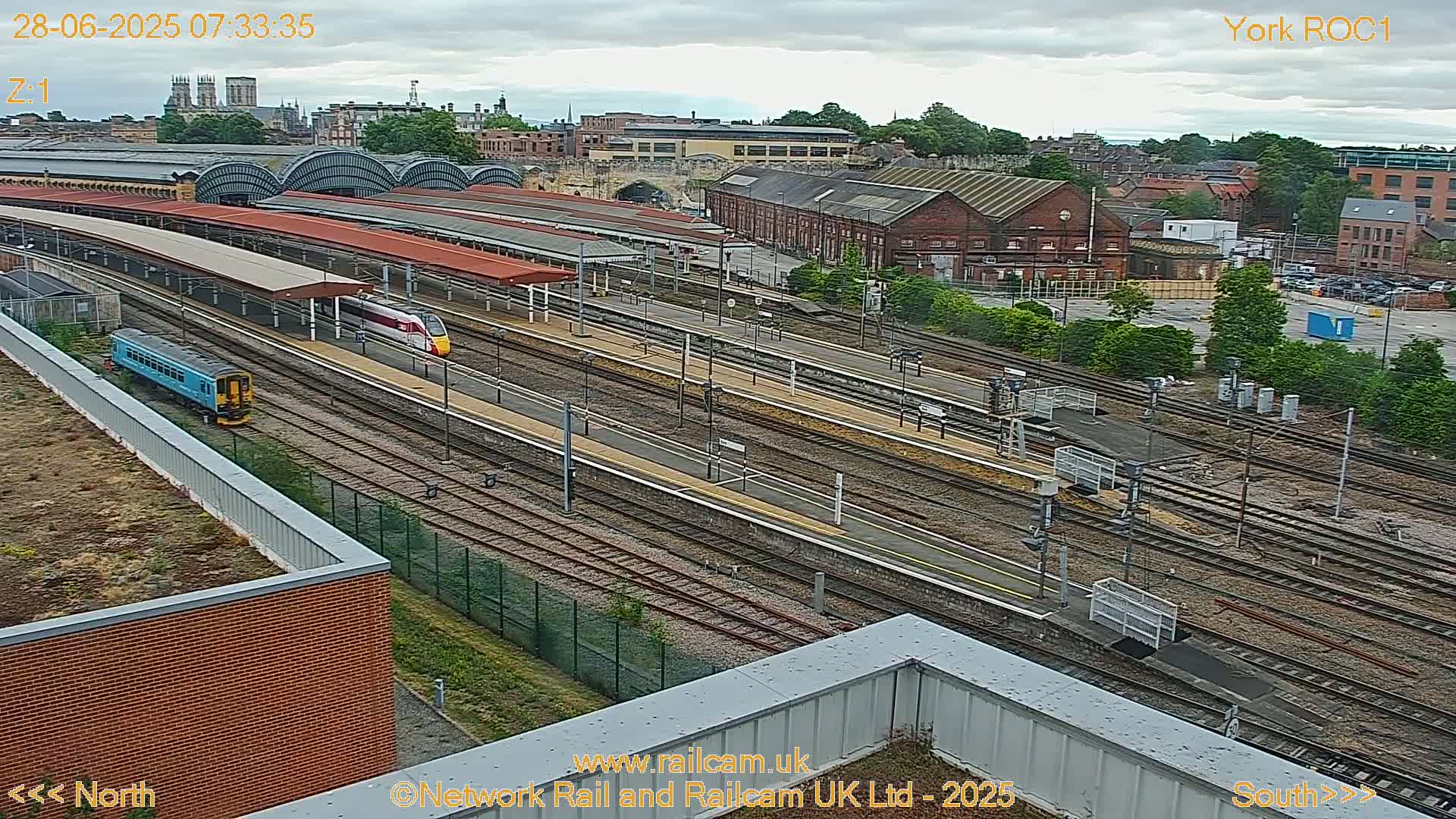 Yorkshire, York Railway Station & York City Live Cam   - York, North Yorkshire, Yorkshire and the Humber, England, United Kingdom