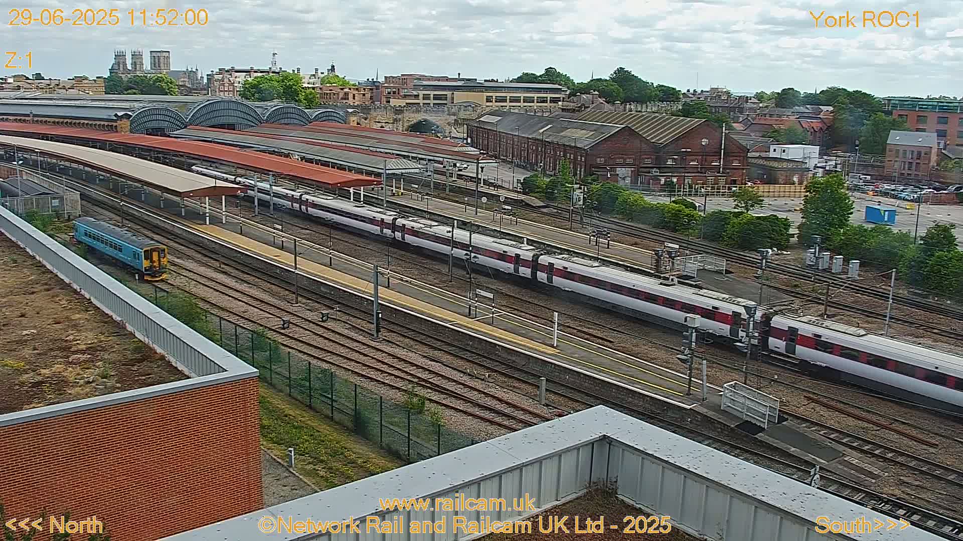 Yorkshire, York Railway Station & York City Live Cam   - York, North Yorkshire, Yorkshire and the Humber, England, United Kingdom