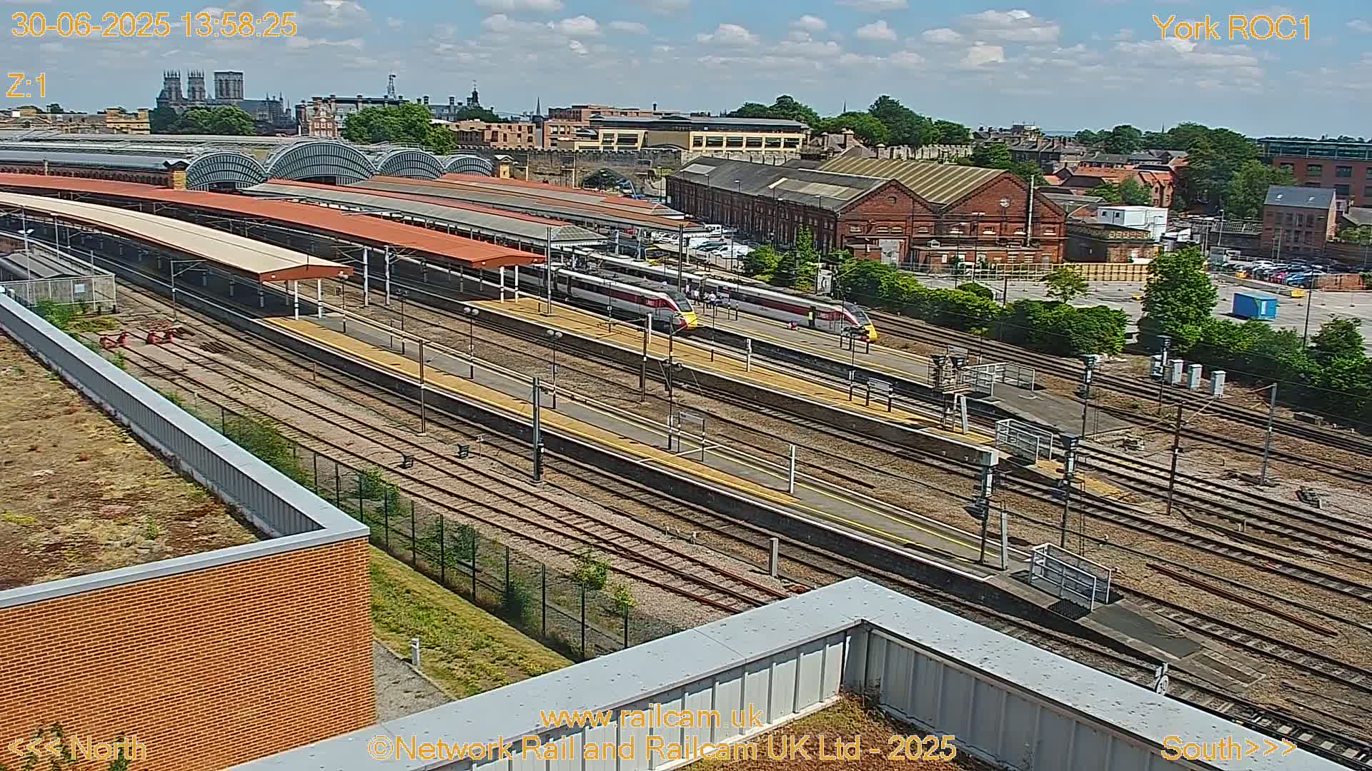 Yorkshire, York Railway Station & York City Live Cam   - York, North Yorkshire, Yorkshire and the Humber, England, United Kingdom