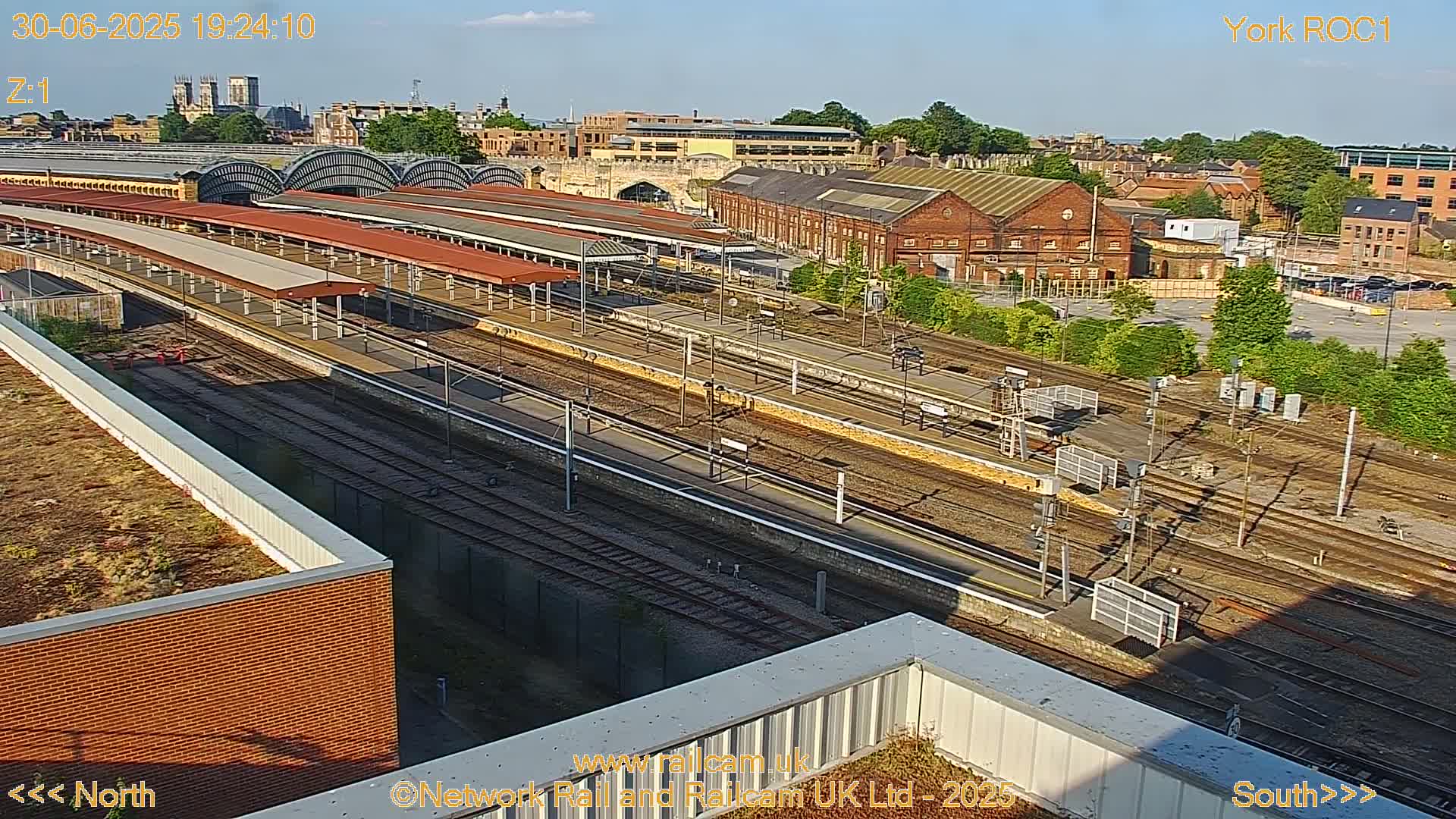 Yorkshire, York Railway Station & York City Live Cam   - York, North Yorkshire, Yorkshire and the Humber, England, United Kingdom