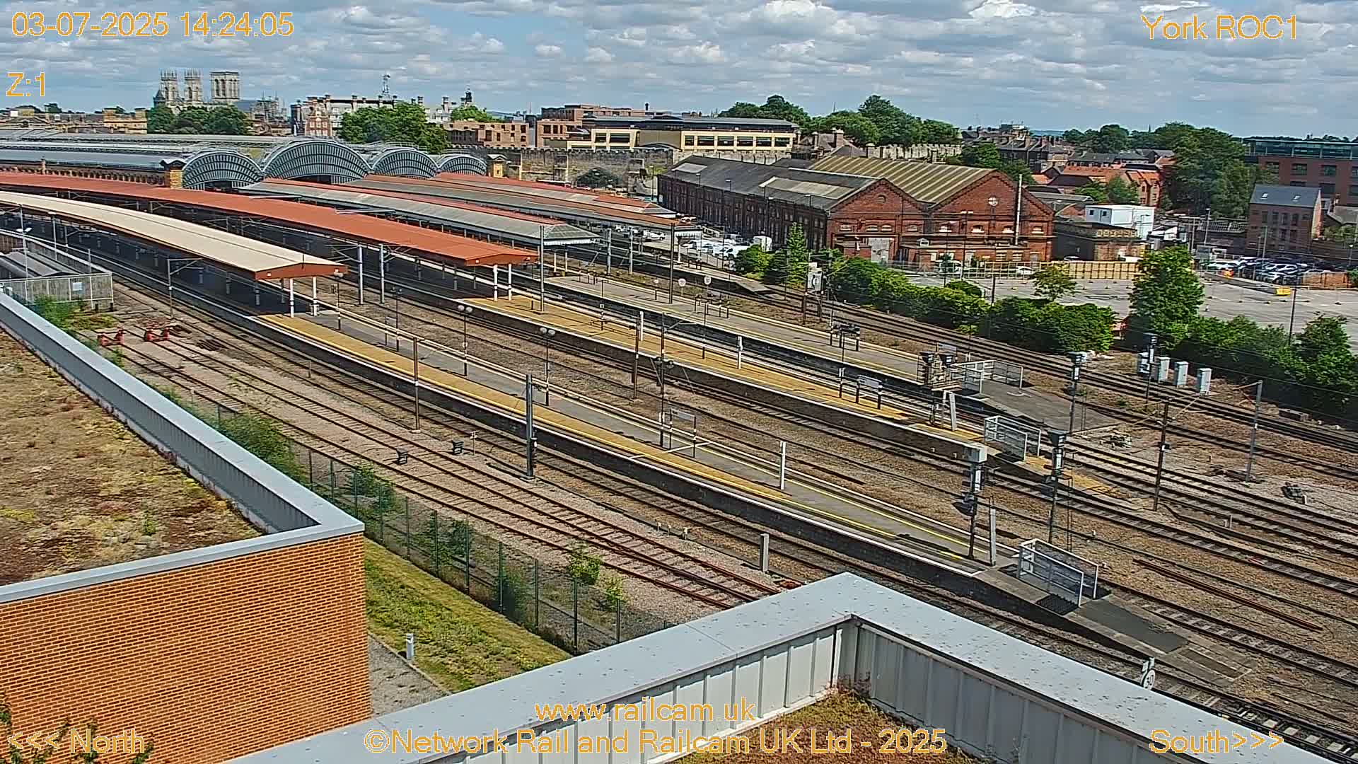 Yorkshire, York Railway Station & York City Live Cam   - York, North Yorkshire, Yorkshire and the Humber, England, United Kingdom