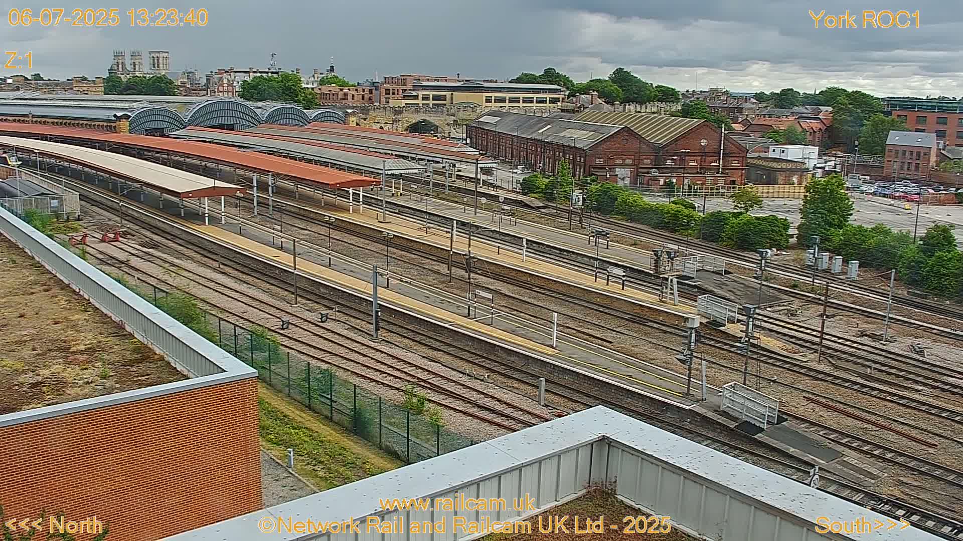 Yorkshire, York Railway Station & York City Live Cam   - York, North Yorkshire, Yorkshire and the Humber, England, United Kingdom
