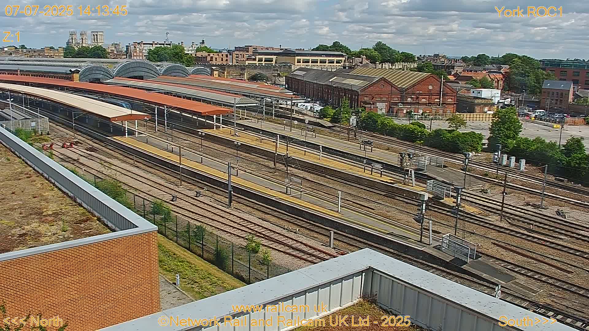 Yorkshire, York Railway Station & York City Live Cam   - York, North Yorkshire, Yorkshire and the Humber, England, United Kingdom
