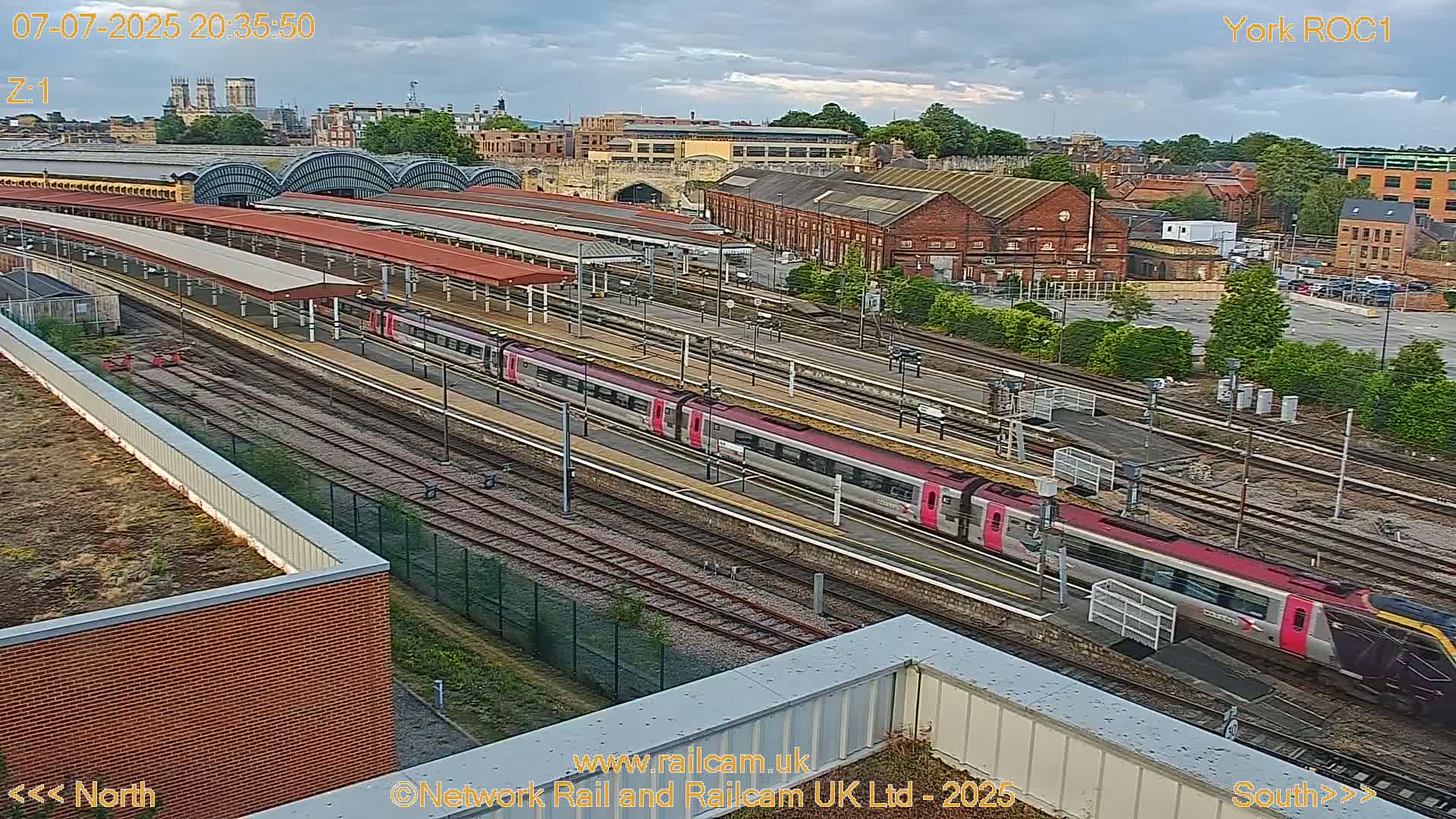 Yorkshire, York Railway Station & York City Live Cam   - York, North Yorkshire, Yorkshire and the Humber, England, United Kingdom