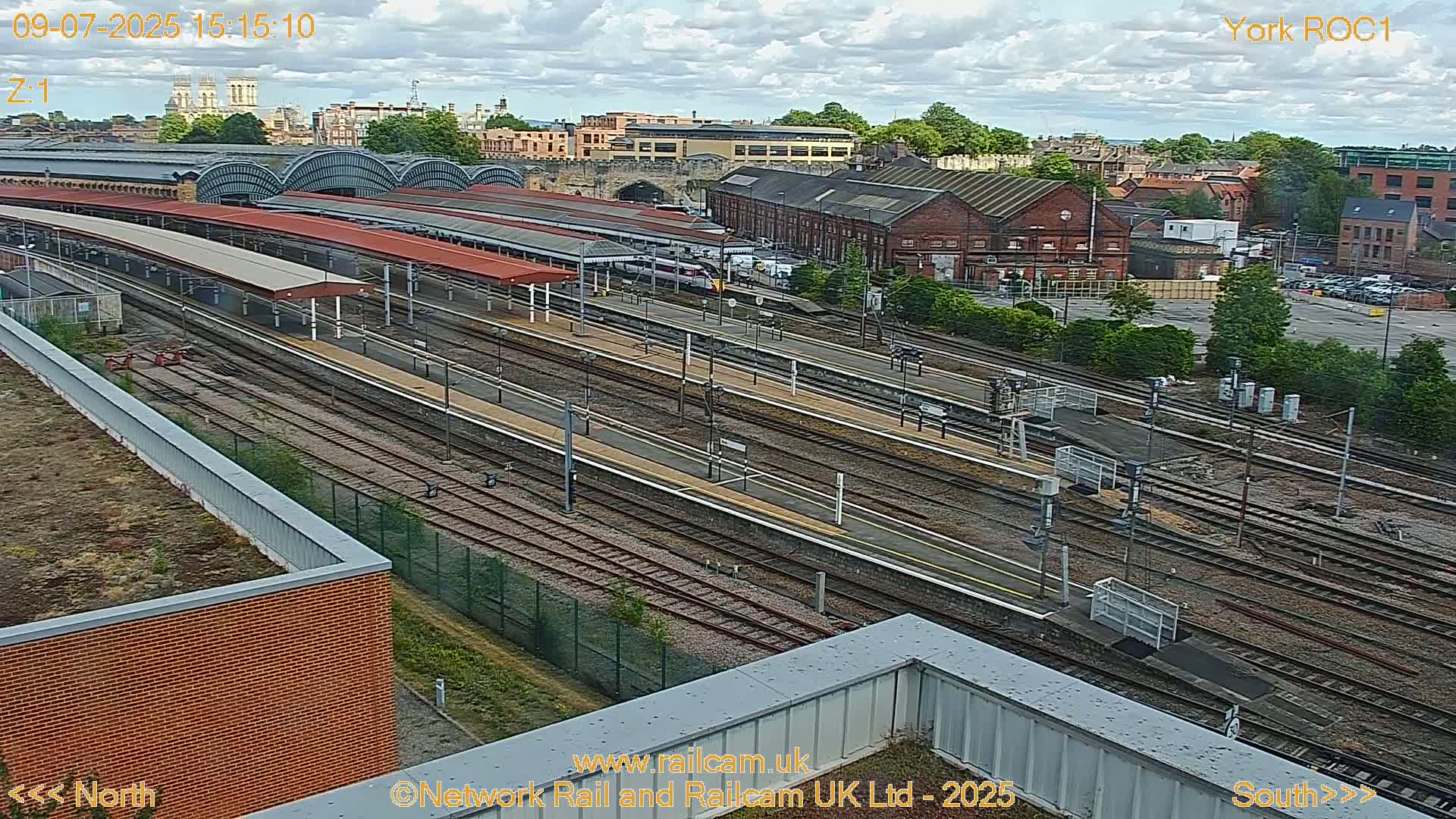 Yorkshire, York Railway Station & York City Live Cam   - York, North Yorkshire, Yorkshire and the Humber, England, United Kingdom
