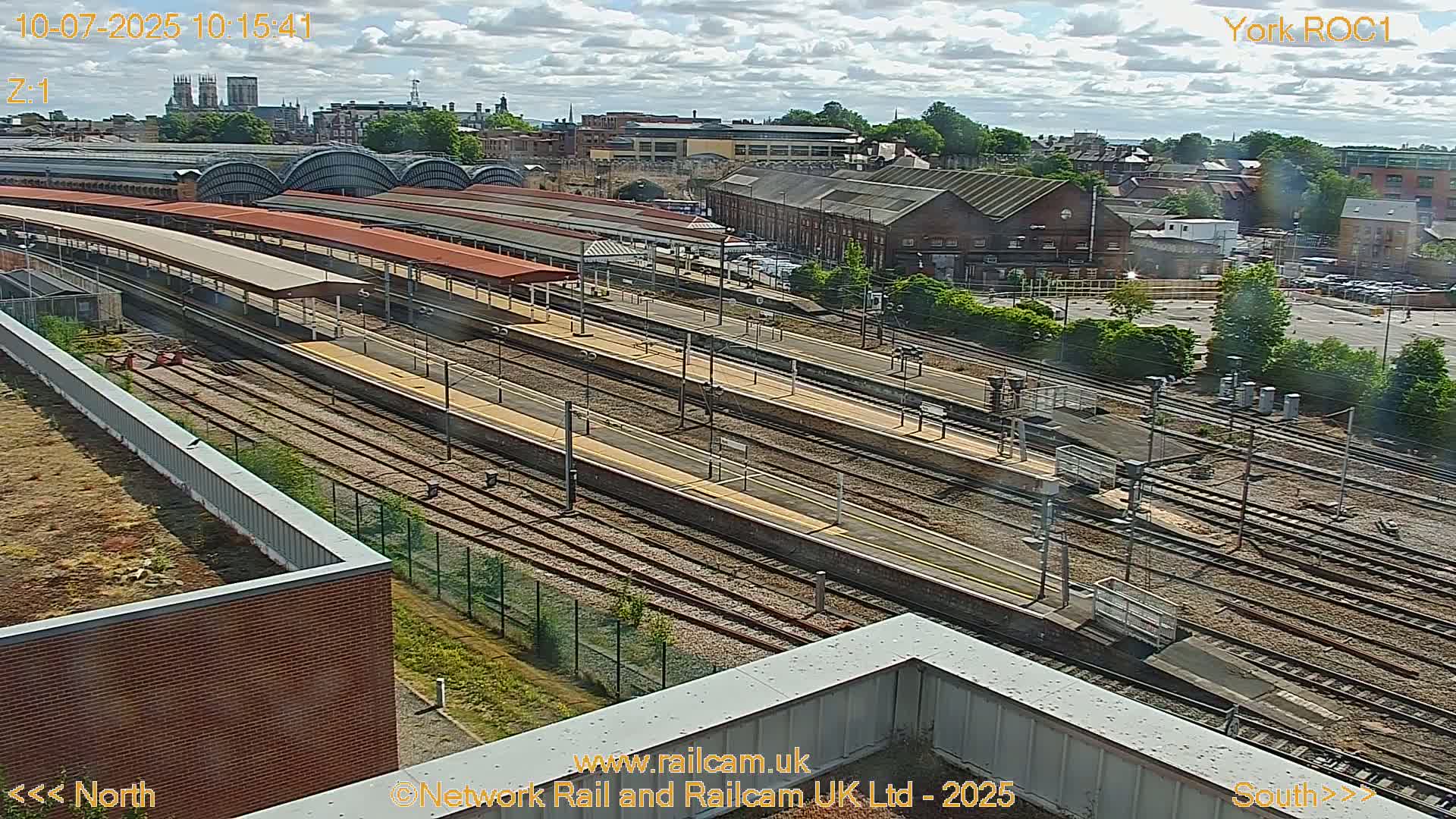 Yorkshire, York Railway Station & York City Live Cam   - York, North Yorkshire, Yorkshire and the Humber, England, United Kingdom