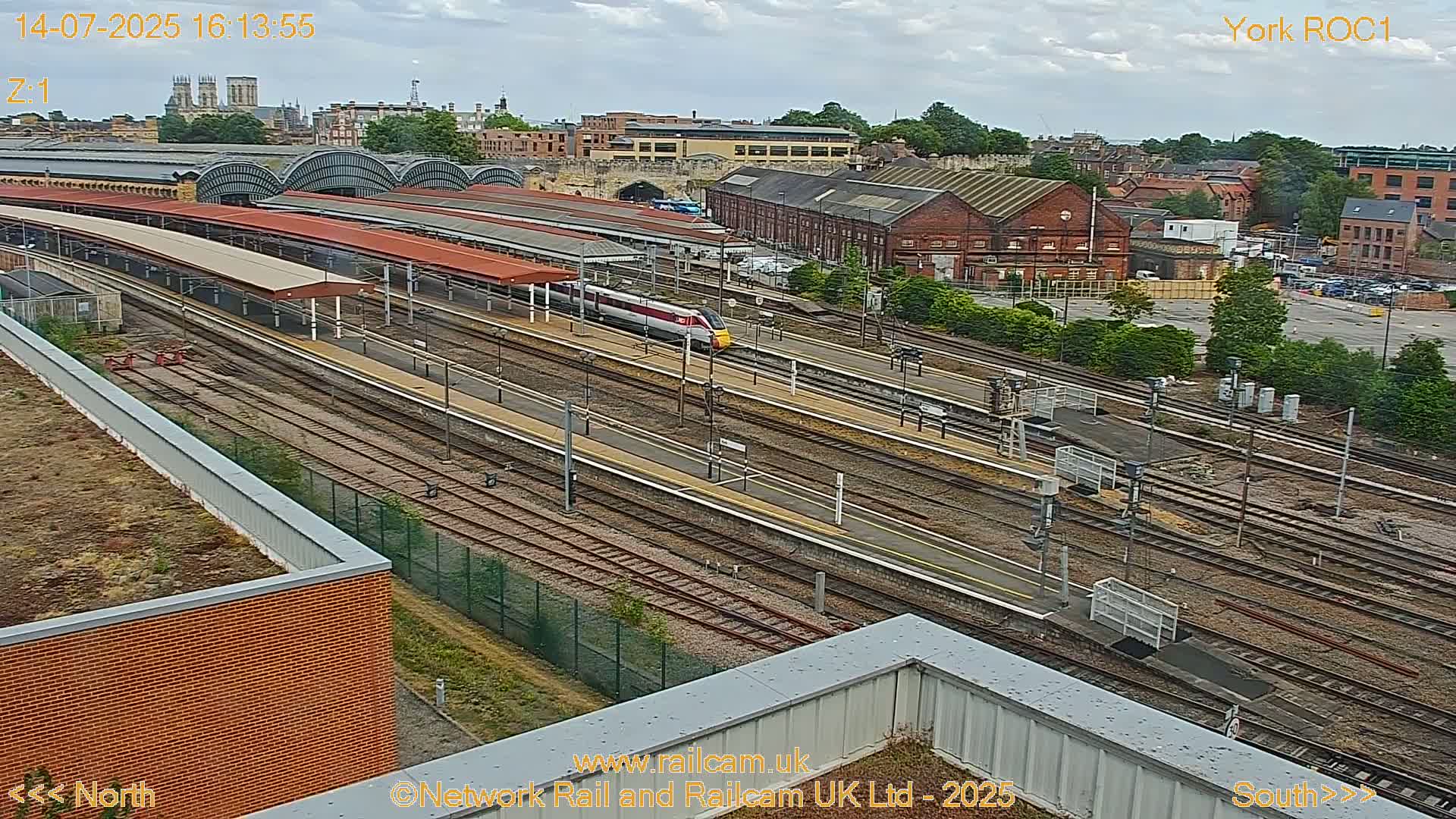 Yorkshire, York Railway Station & York City Live Cam   - York, North Yorkshire, Yorkshire and the Humber, England, United Kingdom