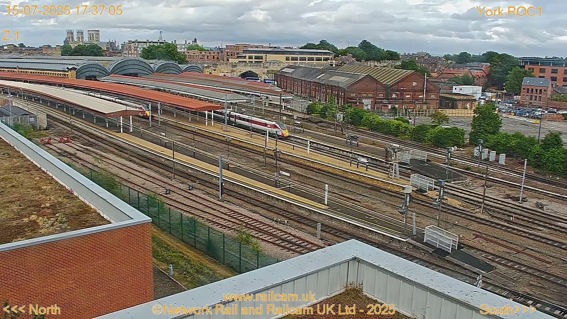 Yorkshire, York Railway Station & York City Live Cam   - York, North Yorkshire, Yorkshire and the Humber, England, United Kingdom