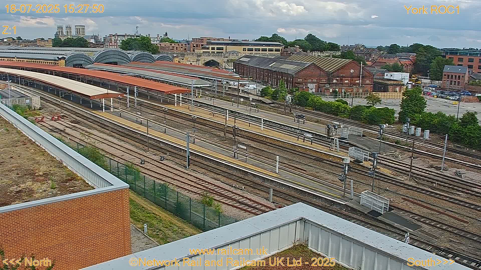 Yorkshire, York Railway Station & York City Live Cam   - York, North Yorkshire, Yorkshire and the Humber, England, United Kingdom