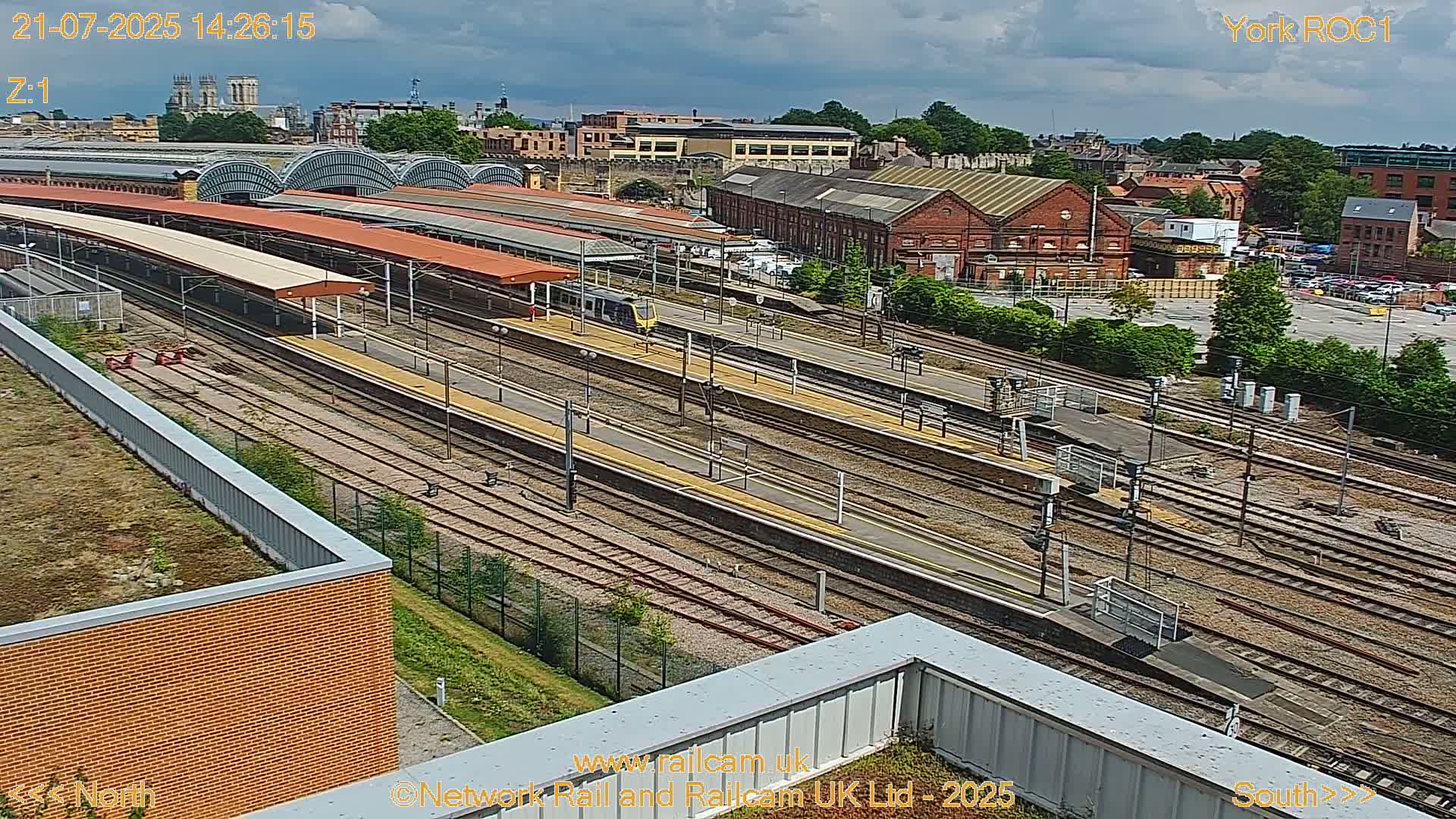 Yorkshire, York Railway Station & York City Live Cam   - York, North Yorkshire, Yorkshire and the Humber, England, United Kingdom