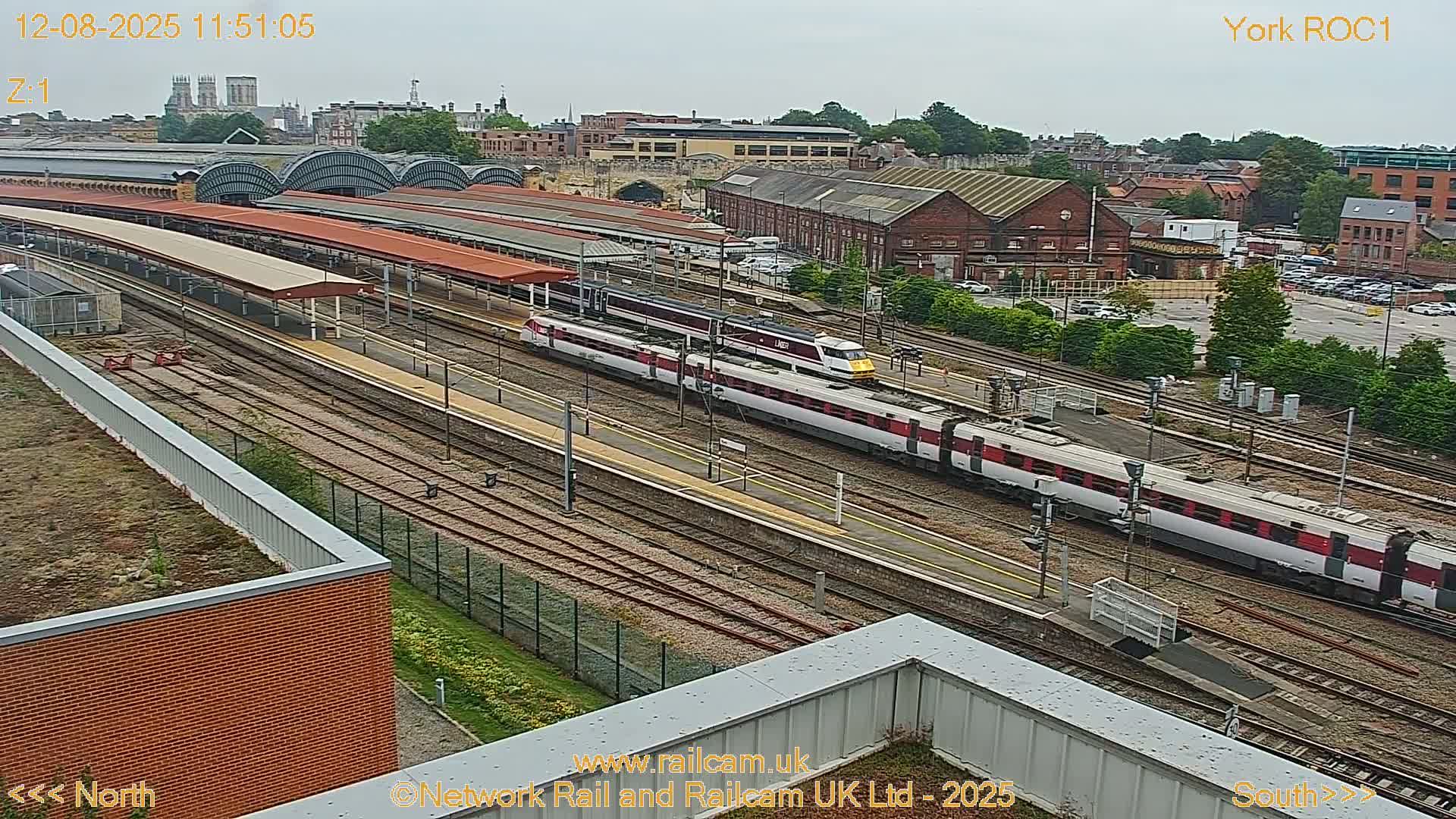 Yorkshire, York Railway Station & York City Live Cam   - York, North Yorkshire, Yorkshire and the Humber, England, United Kingdom