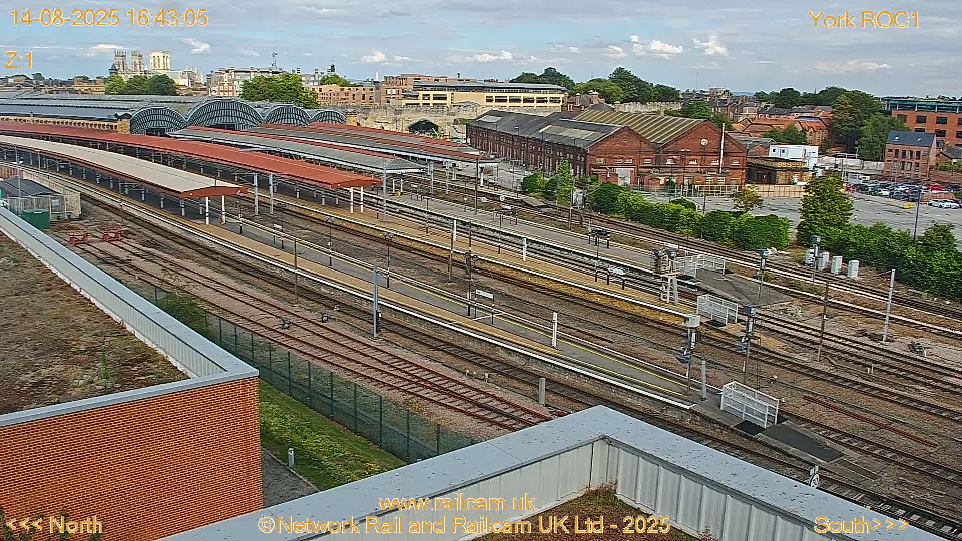 Yorkshire, York Railway Station & York City Live Cam   - York, North Yorkshire, Yorkshire and the Humber, England, United Kingdom
