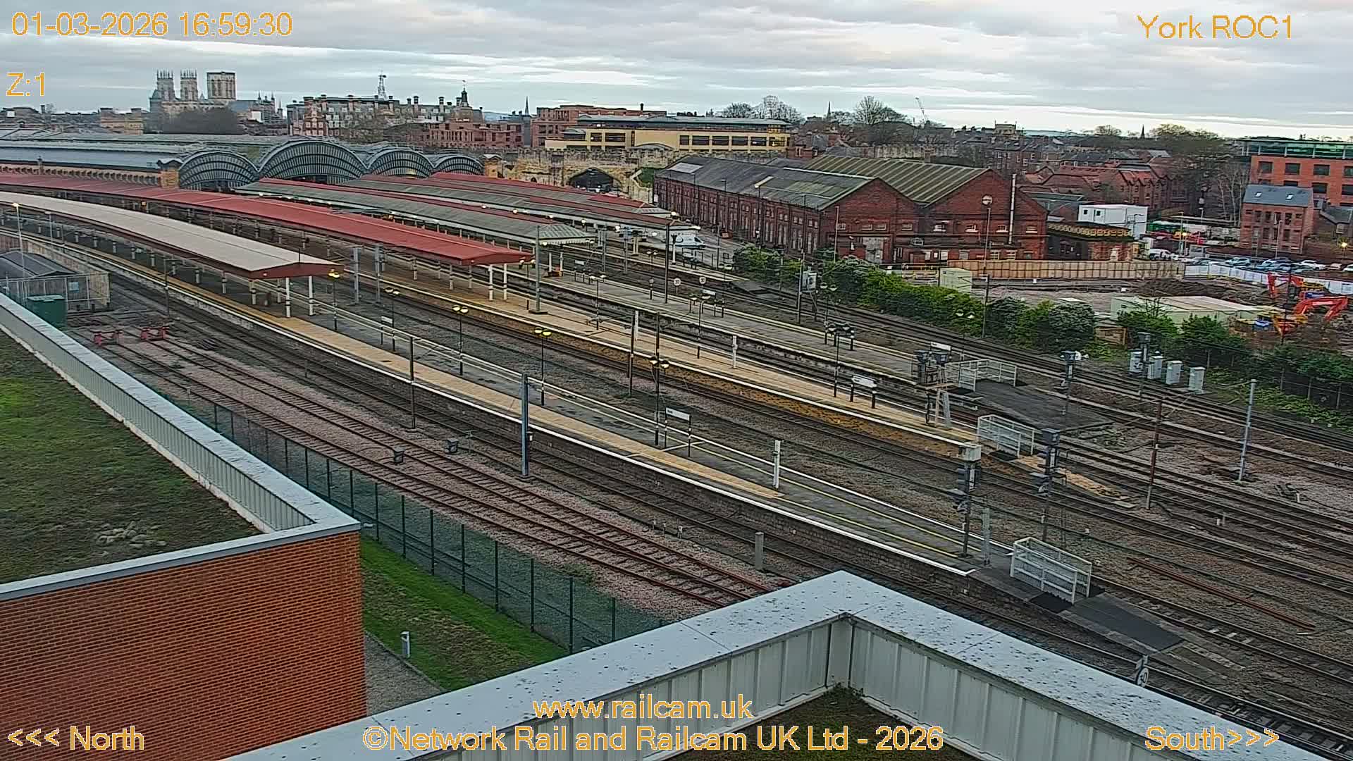 Yorkshire, York Railway Station & York City Live Cam   - York, North Yorkshire, Yorkshire and the Humber, England, United Kingdom