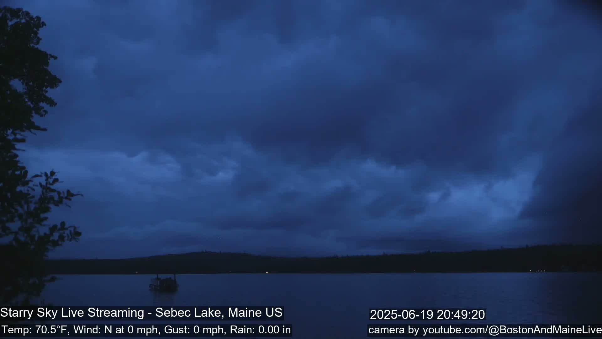 Aurora, Stars, Meteors, Chill Relax Star Live Cam - East  Millinocket, Maine , USA