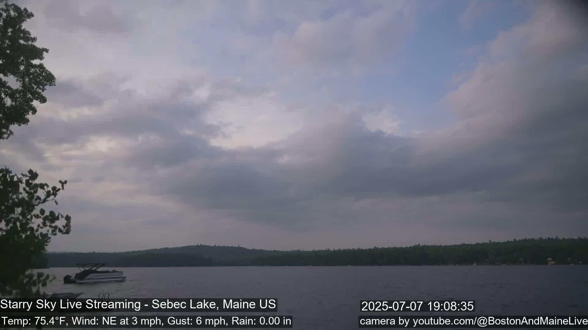 Aurora, Stars, Meteors, Chill Relax Star Live Cam - East  Millinocket, Maine , USA