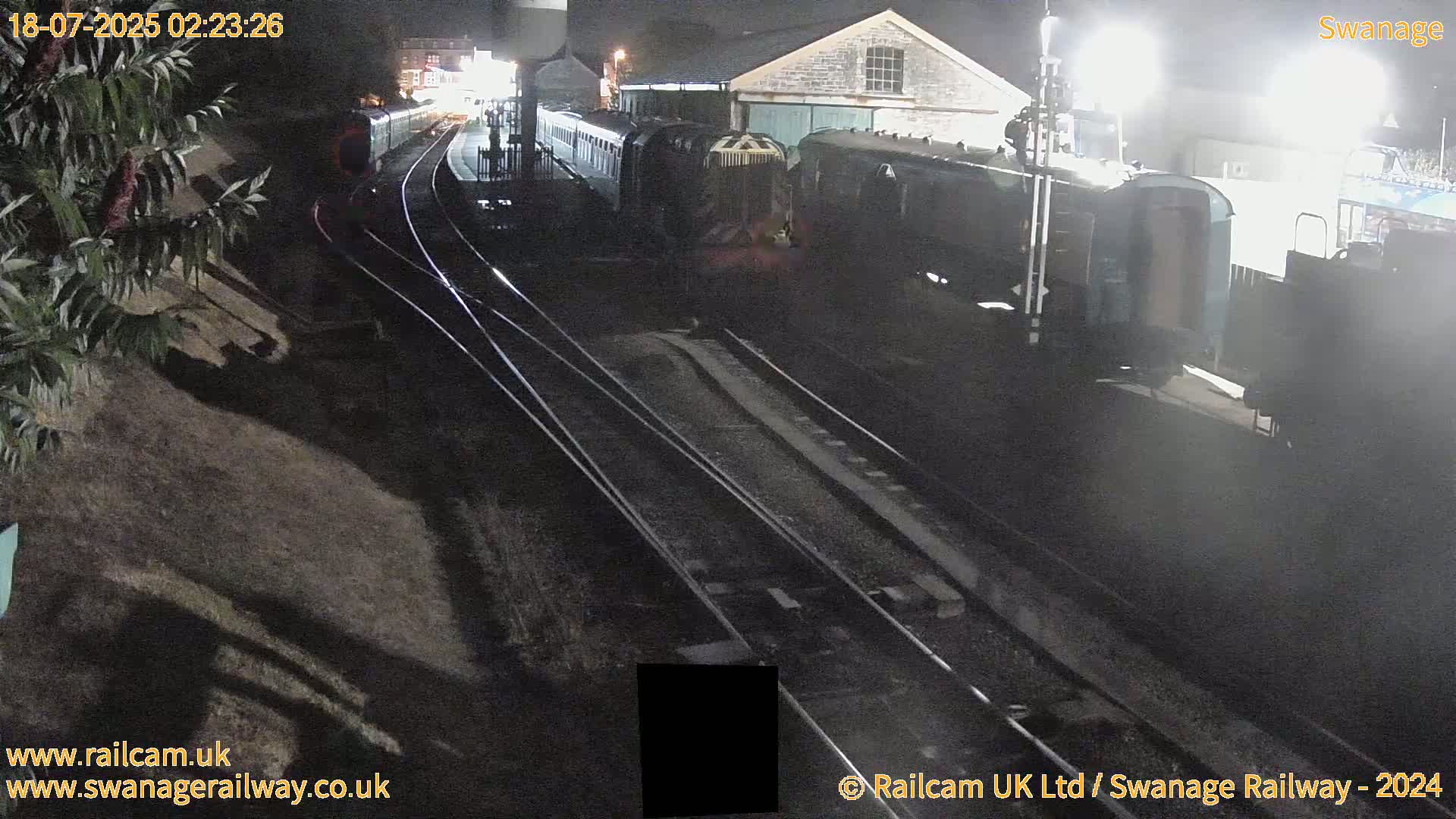 Rhyl, Marine Lake & Rhyl Miniature Railway Live Cam - Denbighshire, Clwyd, Wales, United Kingdom