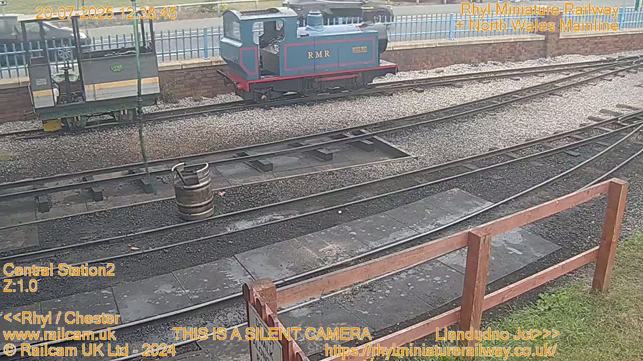 Rhyl, Marine Lake & Rhyl Miniature Railway Live Cam - Denbighshire, Clwyd, Wales, United Kingdom