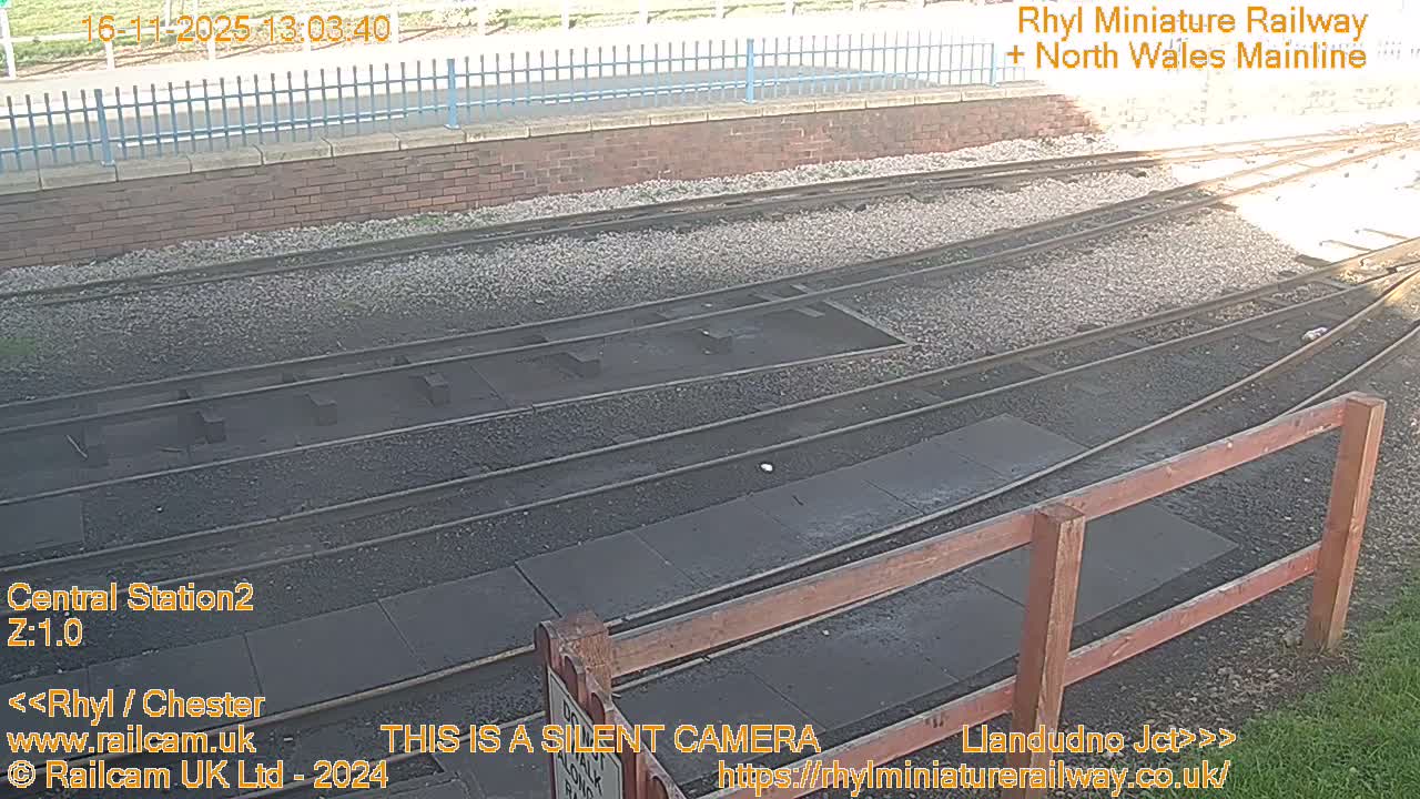 Rhyl, Marine Lake & Rhyl Miniature Railway Live Cam - Denbighshire, Clwyd, Wales, United Kingdom