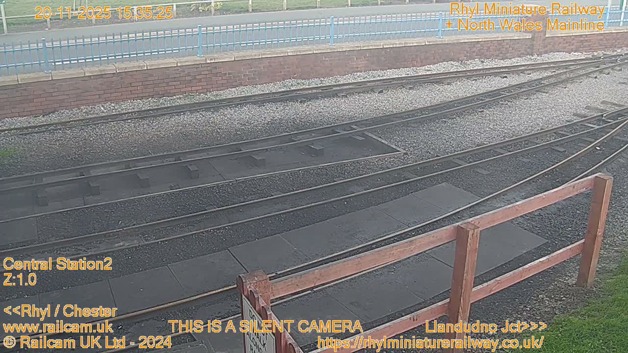 Rhyl, Marine Lake & Rhyl Miniature Railway Live Cam - Denbighshire, Clwyd, Wales, United Kingdom