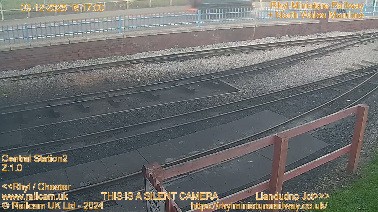 Rhyl, Marine Lake & Rhyl Miniature Railway Live Cam - Denbighshire, Clwyd, Wales, United Kingdom