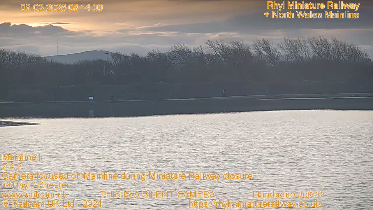 Rhyl, Marine Lake & Rhyl Miniature Railway Live Cam - Denbighshire, Clwyd, Wales, United Kingdom