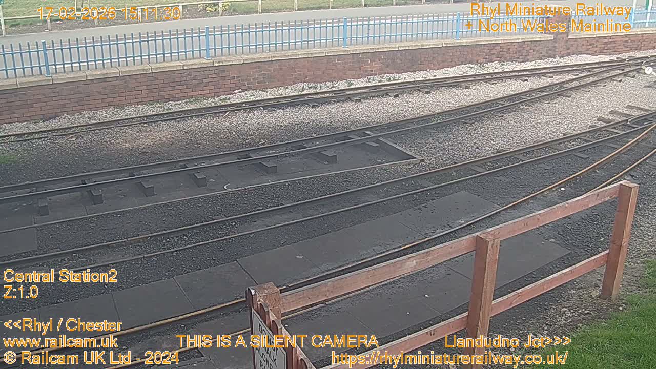 Rhyl, Marine Lake & Rhyl Miniature Railway Live Cam - Denbighshire, Clwyd, Wales, United Kingdom