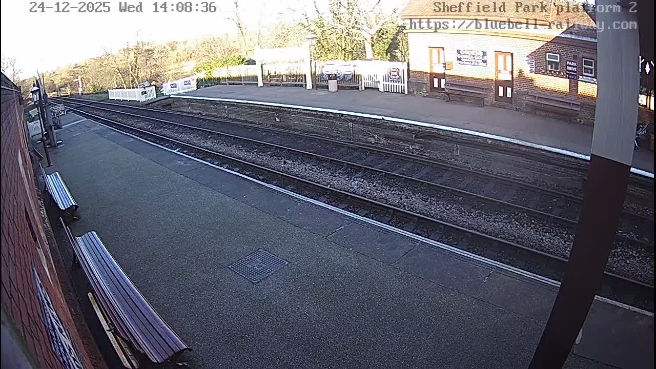 Platform 2 West Sheffield Green, Bluebell Railway, Sheffield Park Station  Live Cam - Uckfield, Wealden, East Sussex, South East, England, United Kingdom