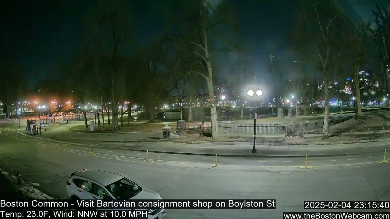 Boston Common at Boylston St.  Live Cam  - Boston , Massachusetts, USA