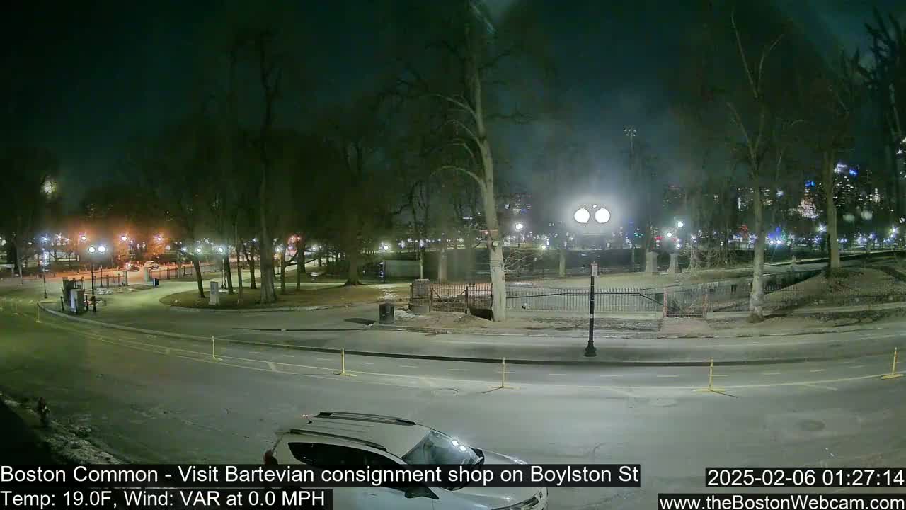 Boston Common at Boylston St.  Live Cam  - Boston , Massachusetts, USA