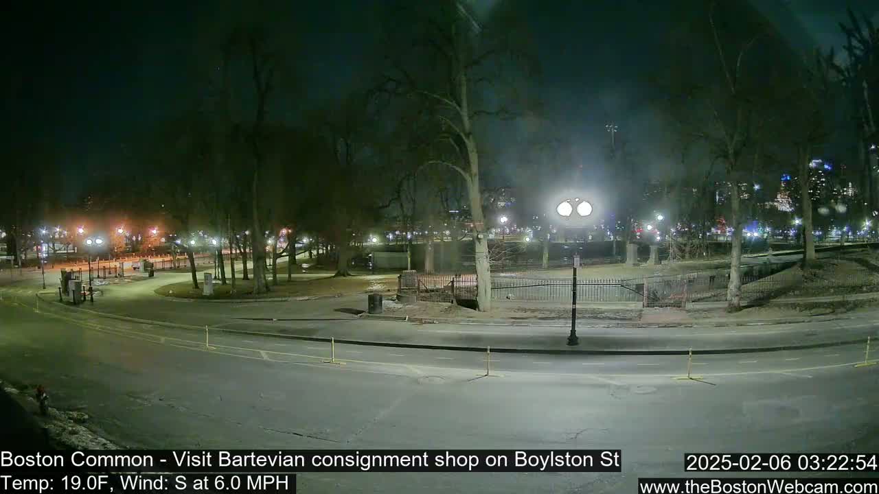 Boston Common at Boylston St.  Live Cam  - Boston , Massachusetts, USA