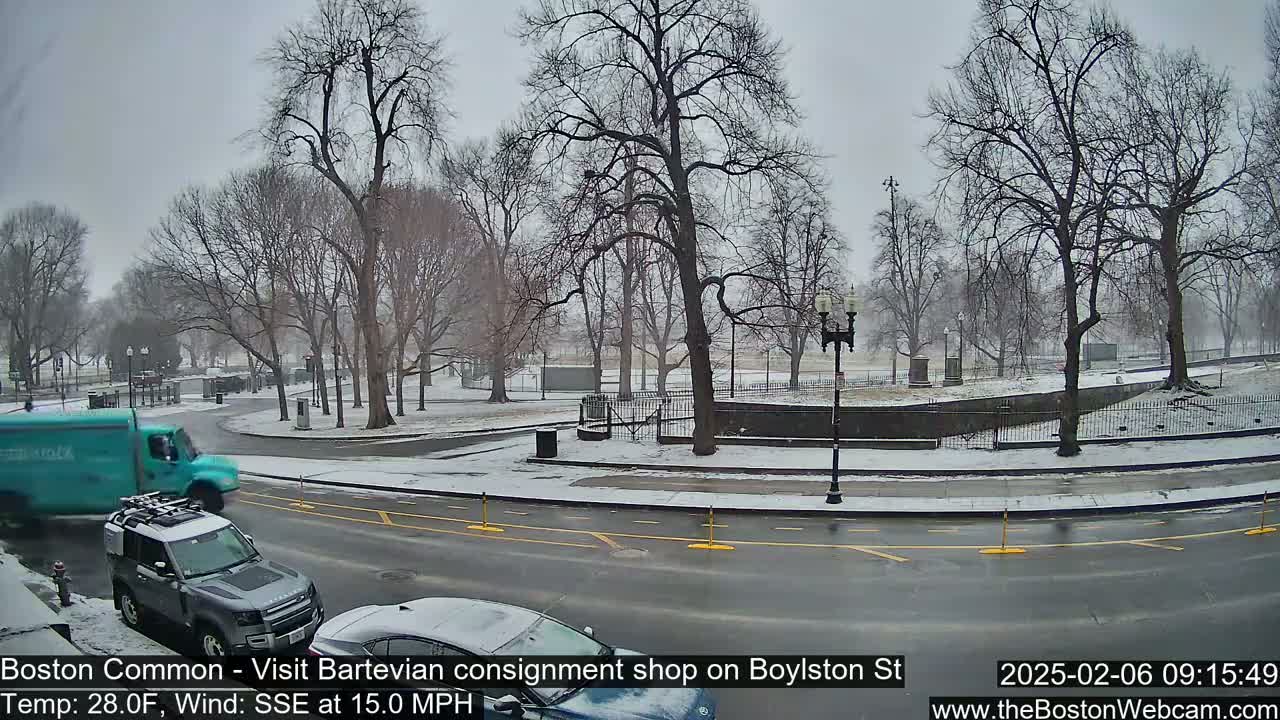Boston Common at Boylston St.  Live Cam  - Boston , Massachusetts, USA