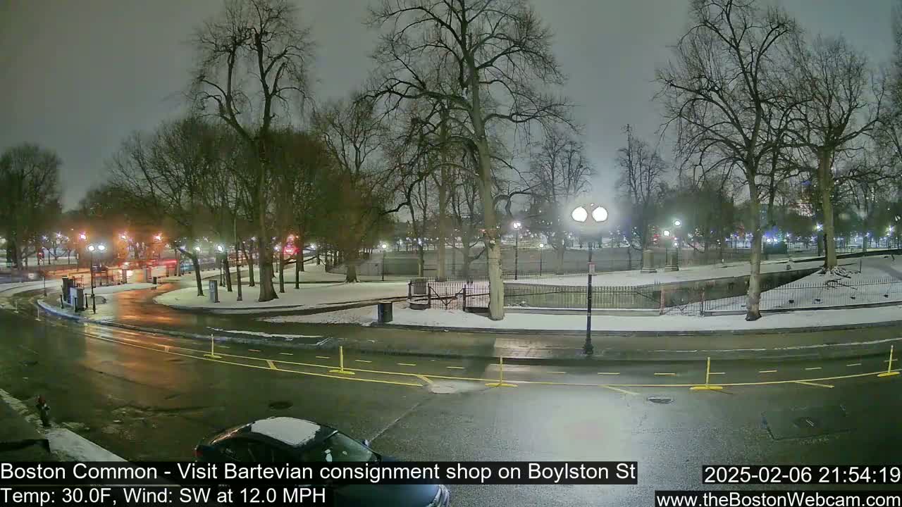 Boston Common at Boylston St.  Live Cam  - Boston , Massachusetts, USA
