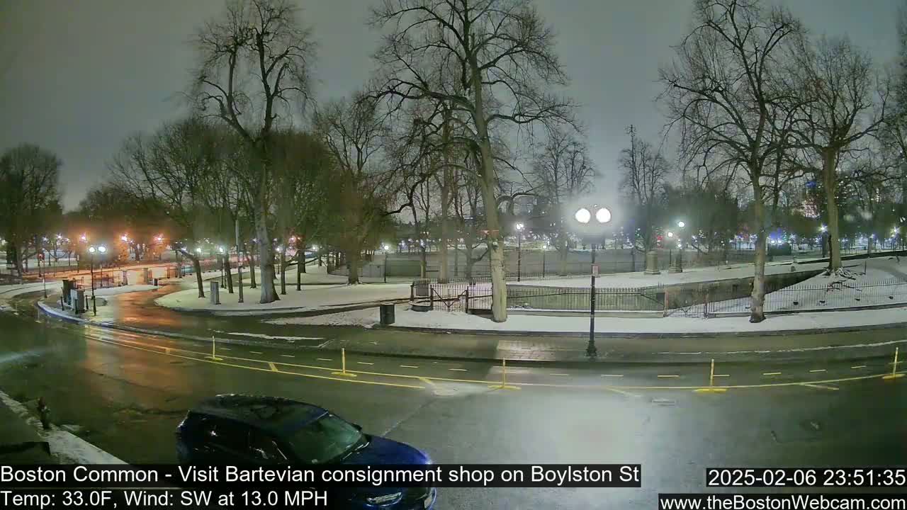 Boston Common at Boylston St.  Live Cam  - Boston , Massachusetts, USA