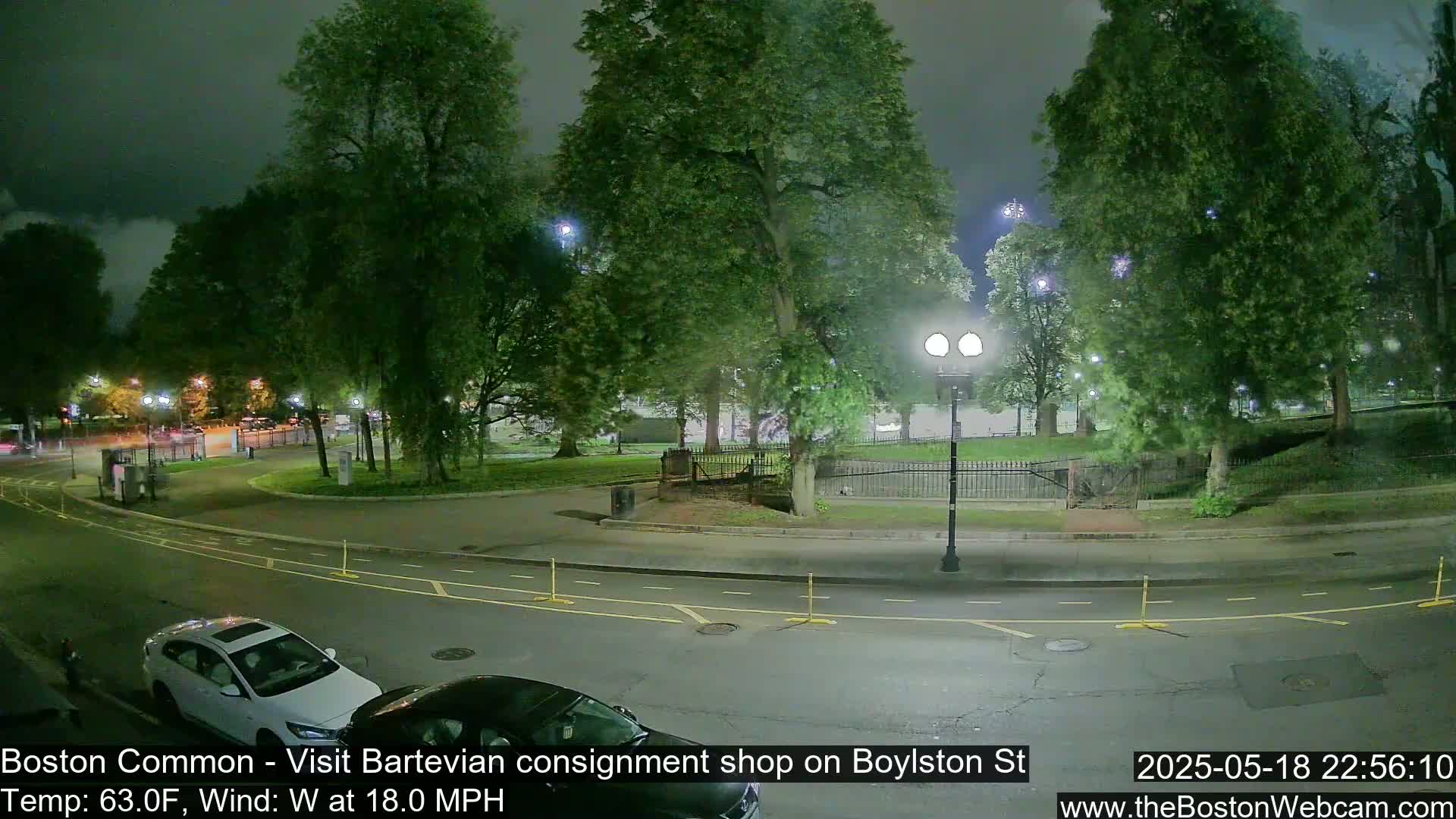 Boston Common at Boylston St.  Live Cam  - Boston , Massachusetts, USA
