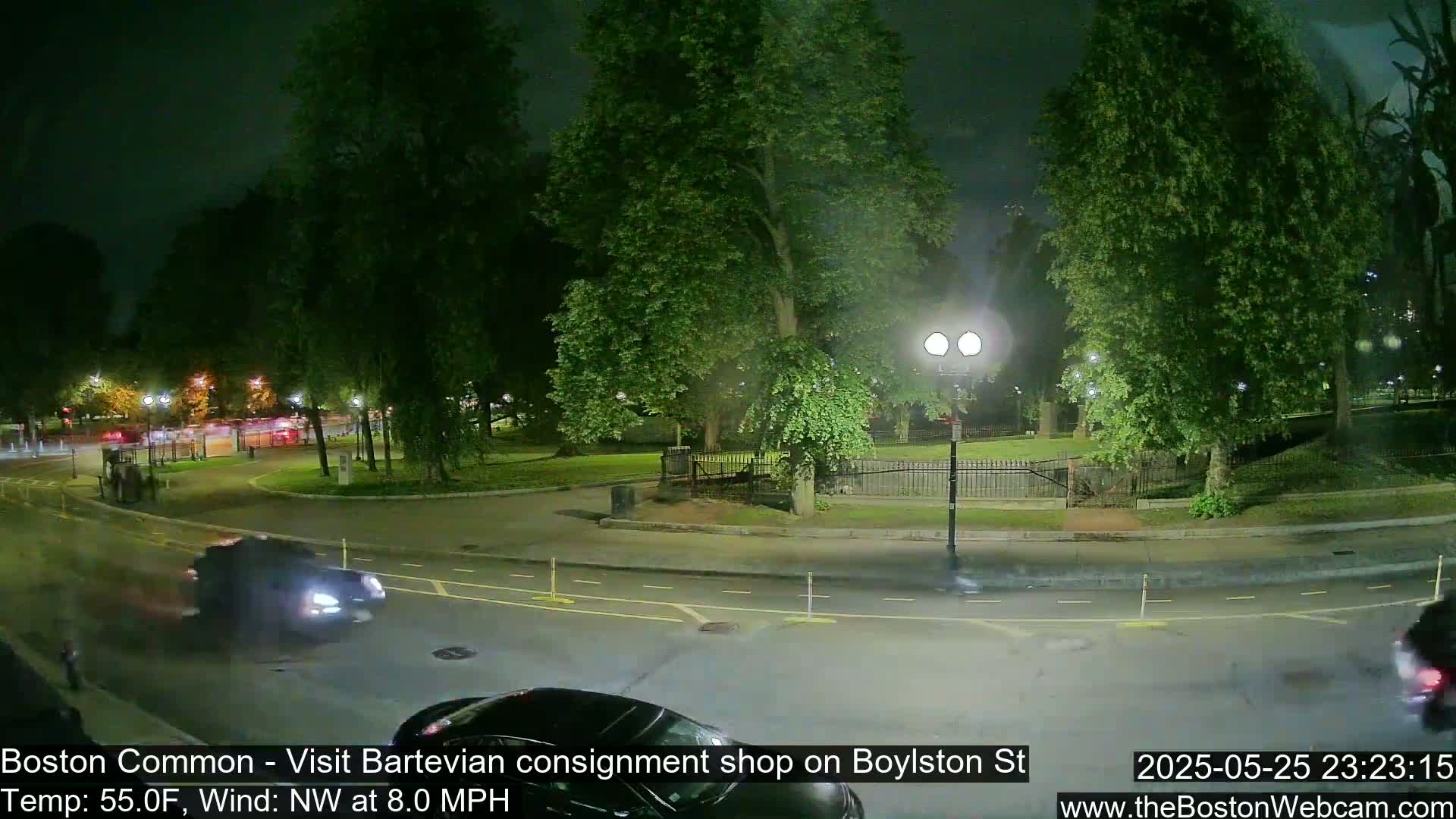 Boston Common at Boylston St.  Live Cam  - Boston , Massachusetts, USA
