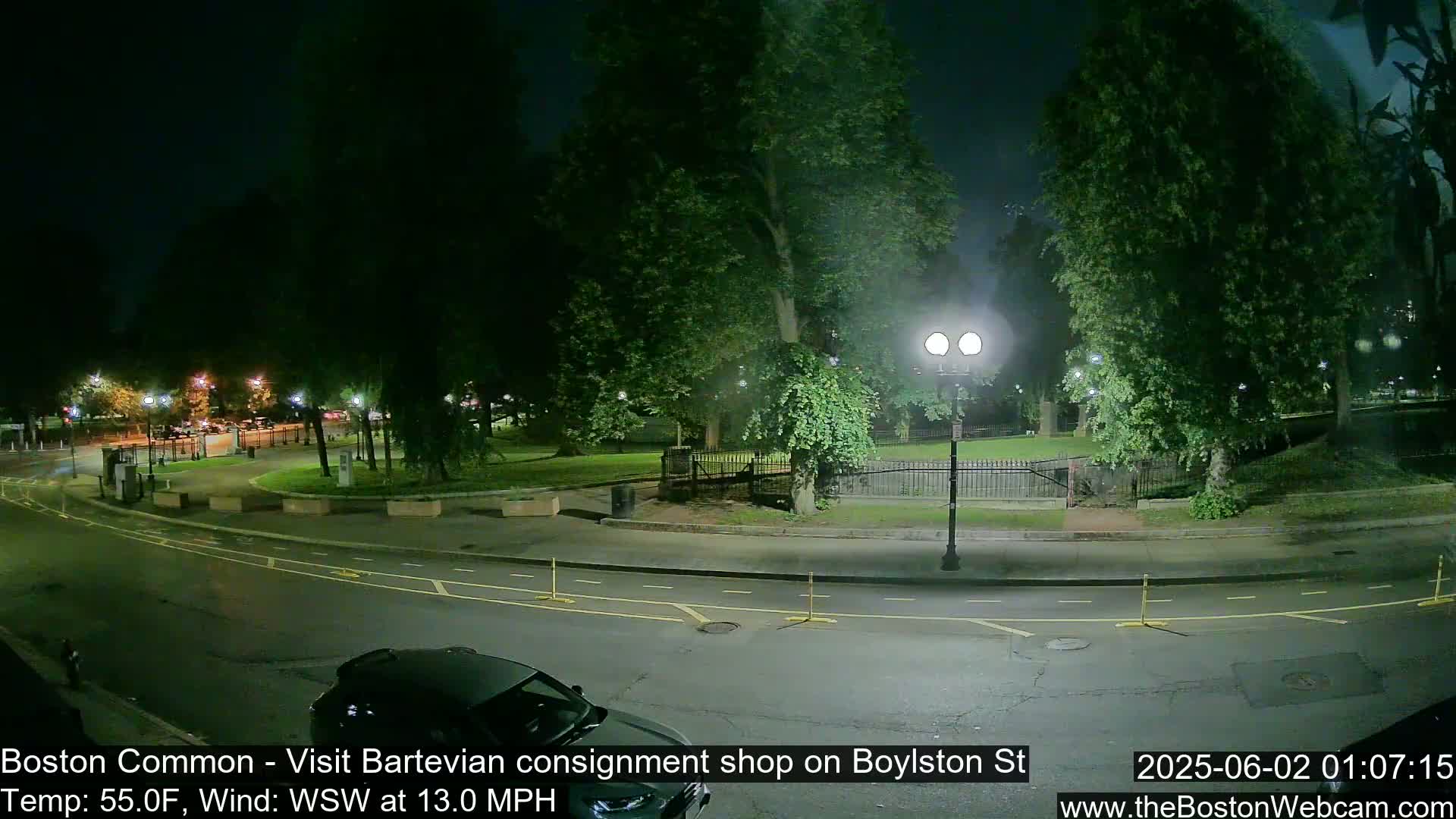 Boston Common at Boylston St.  Live Cam  - Boston , Massachusetts, USA