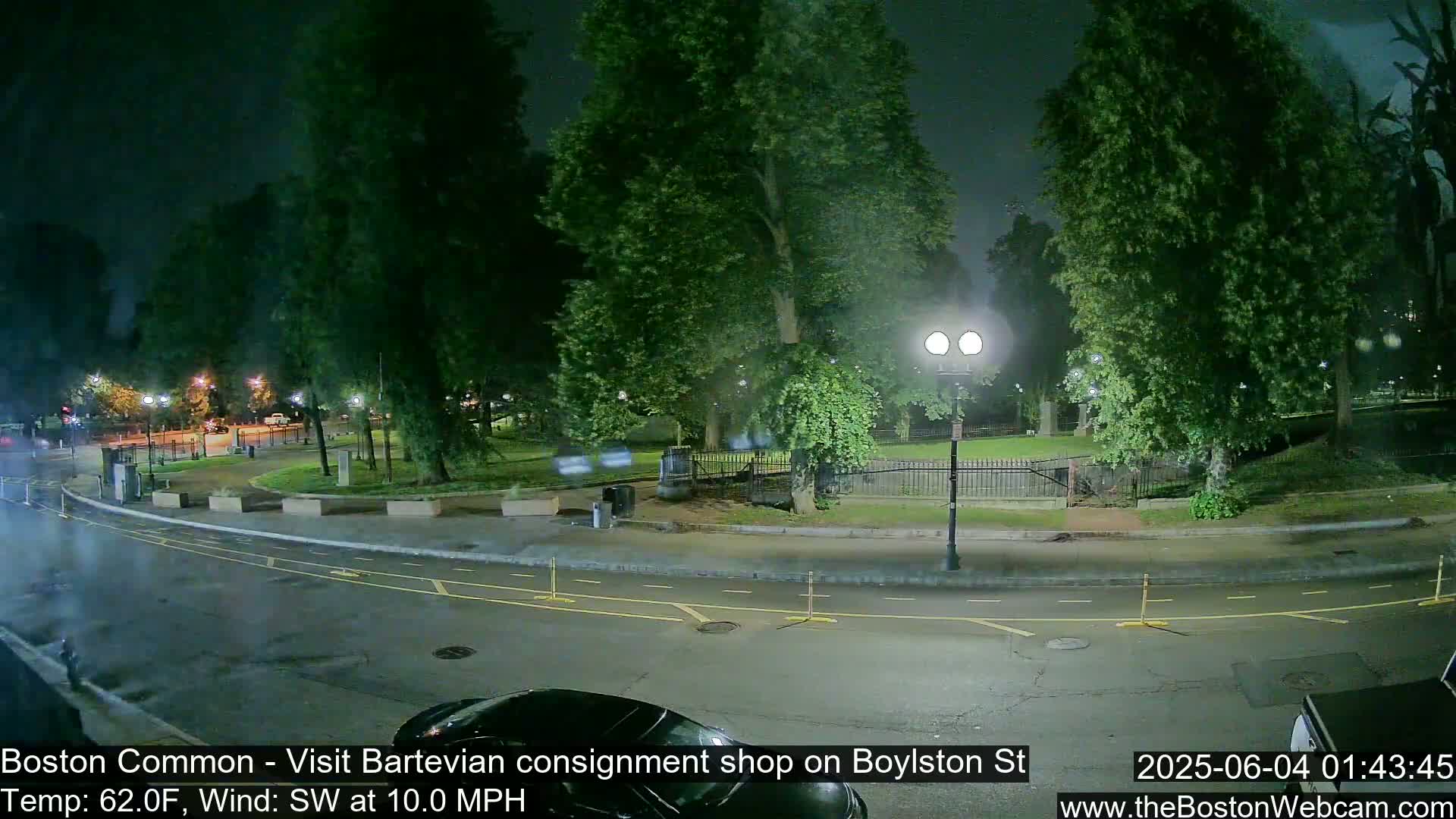 Boston Common at Boylston St.  Live Cam  - Boston , Massachusetts, USA