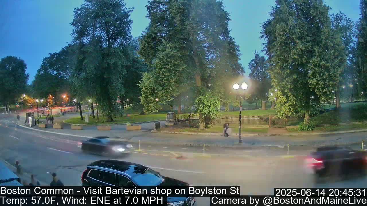 Boston Common at Boylston St.  Live Cam  - Boston , Massachusetts, USA