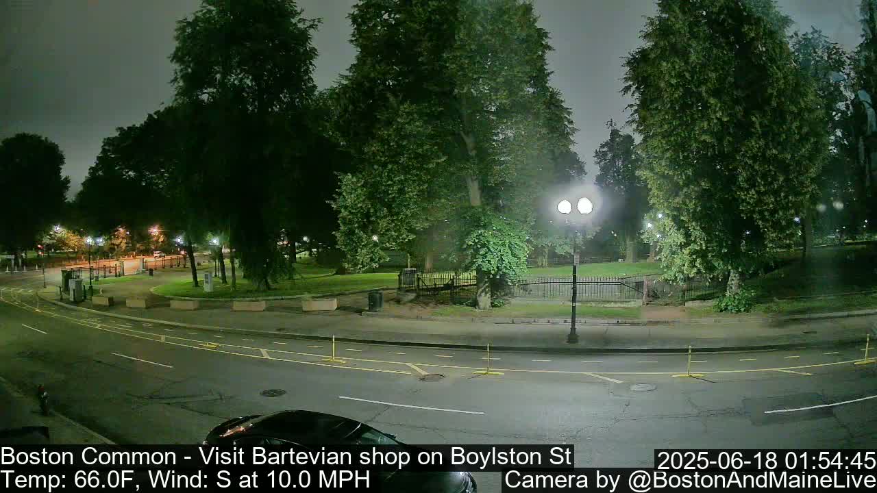 Boston Common at Boylston St.  Live Cam  - Boston , Massachusetts, USA