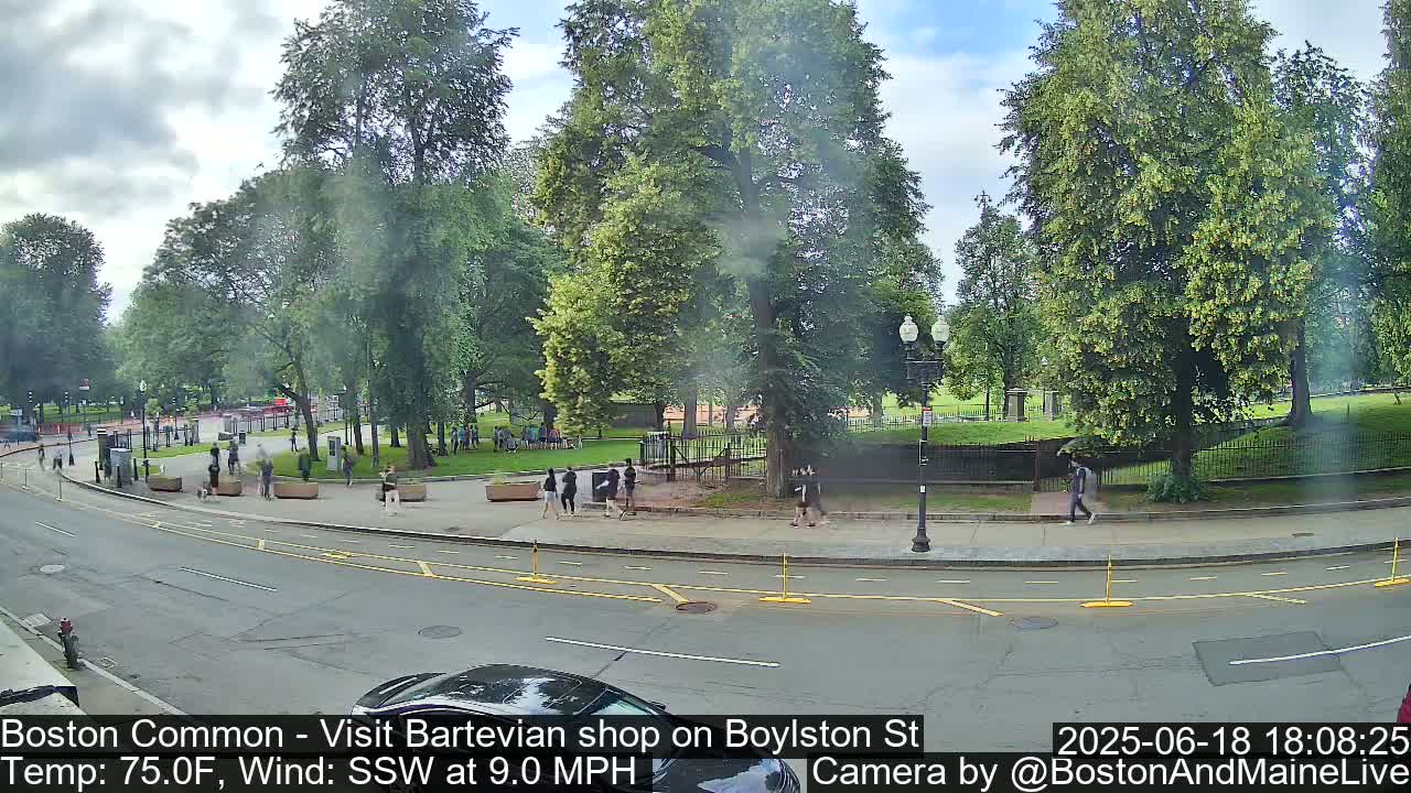 Boston Common at Boylston St.  Live Cam  - Boston , Massachusetts, USA