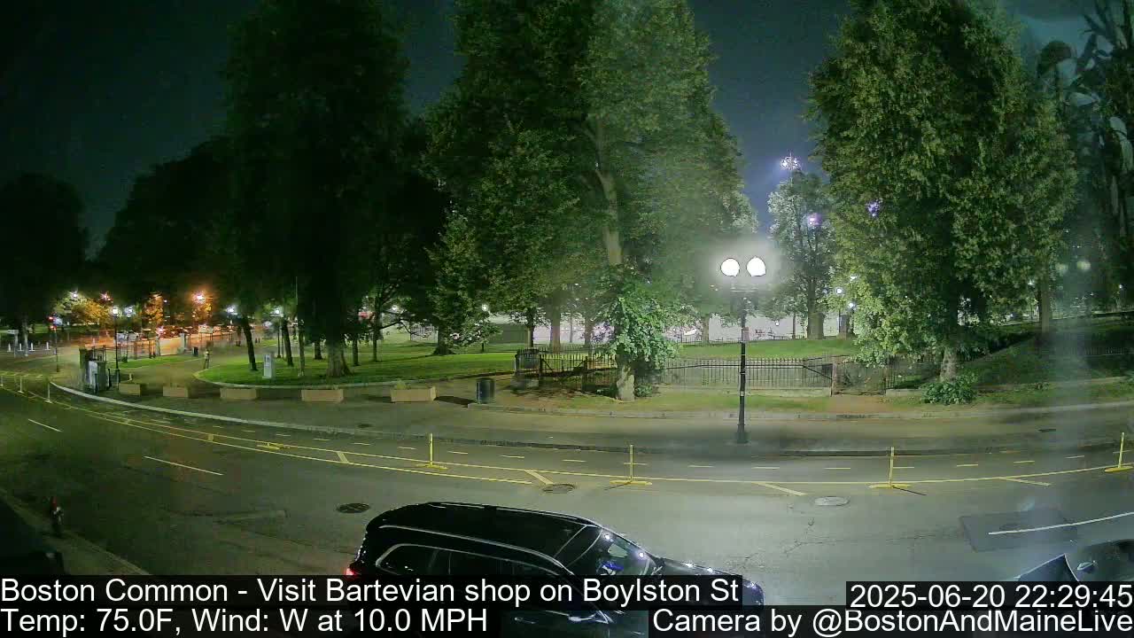 Boston Common at Boylston St.  Live Cam  - Boston , Massachusetts, USA