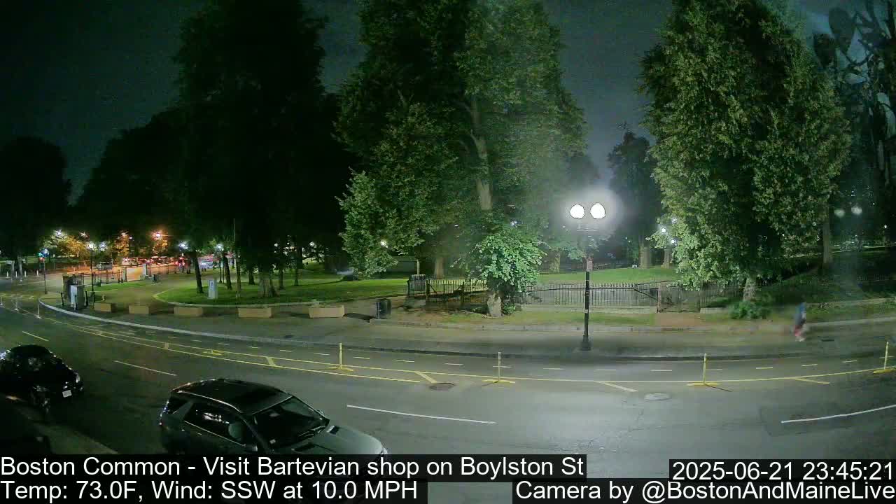 Boston Common at Boylston St.  Live Cam  - Boston , Massachusetts, USA