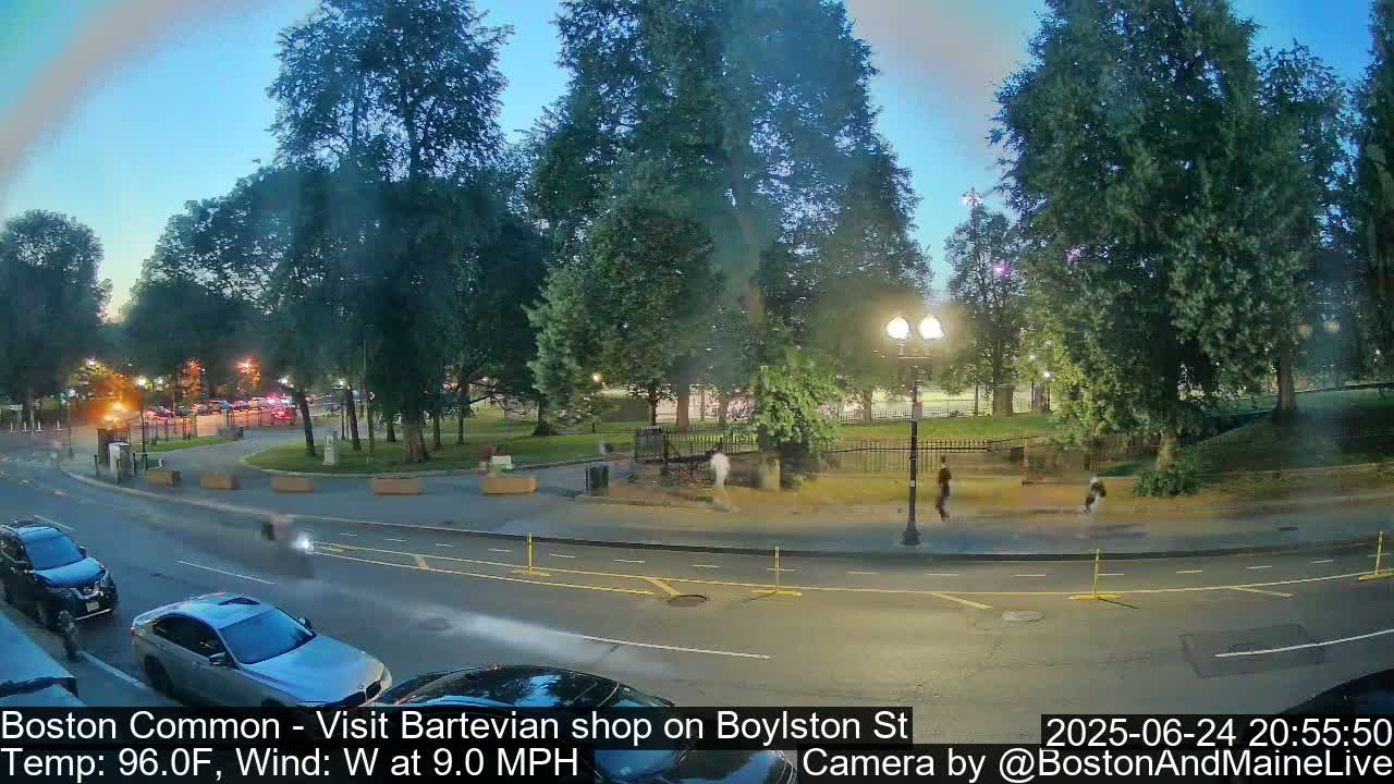 Boston Common at Boylston St.  Live Cam  - Boston , Massachusetts, USA