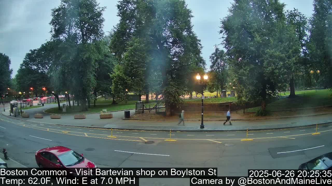 Boston Common at Boylston St.  Live Cam  - Boston , Massachusetts, USA