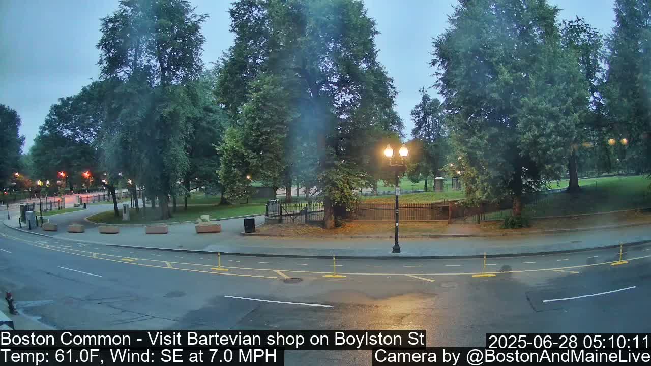 Boston Common at Boylston St.  Live Cam  - Boston , Massachusetts, USA